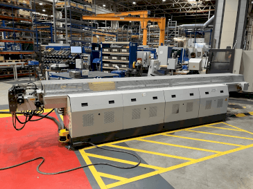Vista frontale della macchina TRACTO-TECHNIK Tubotron 30 CNC