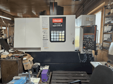 Vista frontale della macchina Mazak NEXUS VCN 510C-II