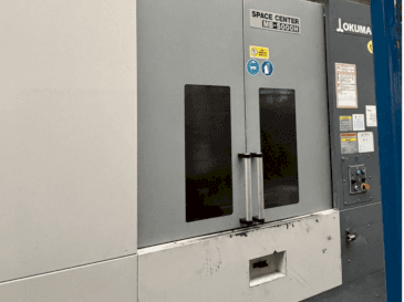 Vista frontale della macchina Okuma MB 5000H