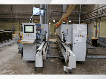 Vista frontale della macchina HOMAG KFL 526 / C