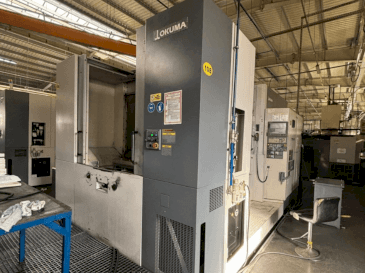 Vista frontale della macchina Okuma MA 600 HB
