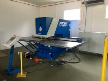 Vista frontale della macchina BOSCHERT Compact 750