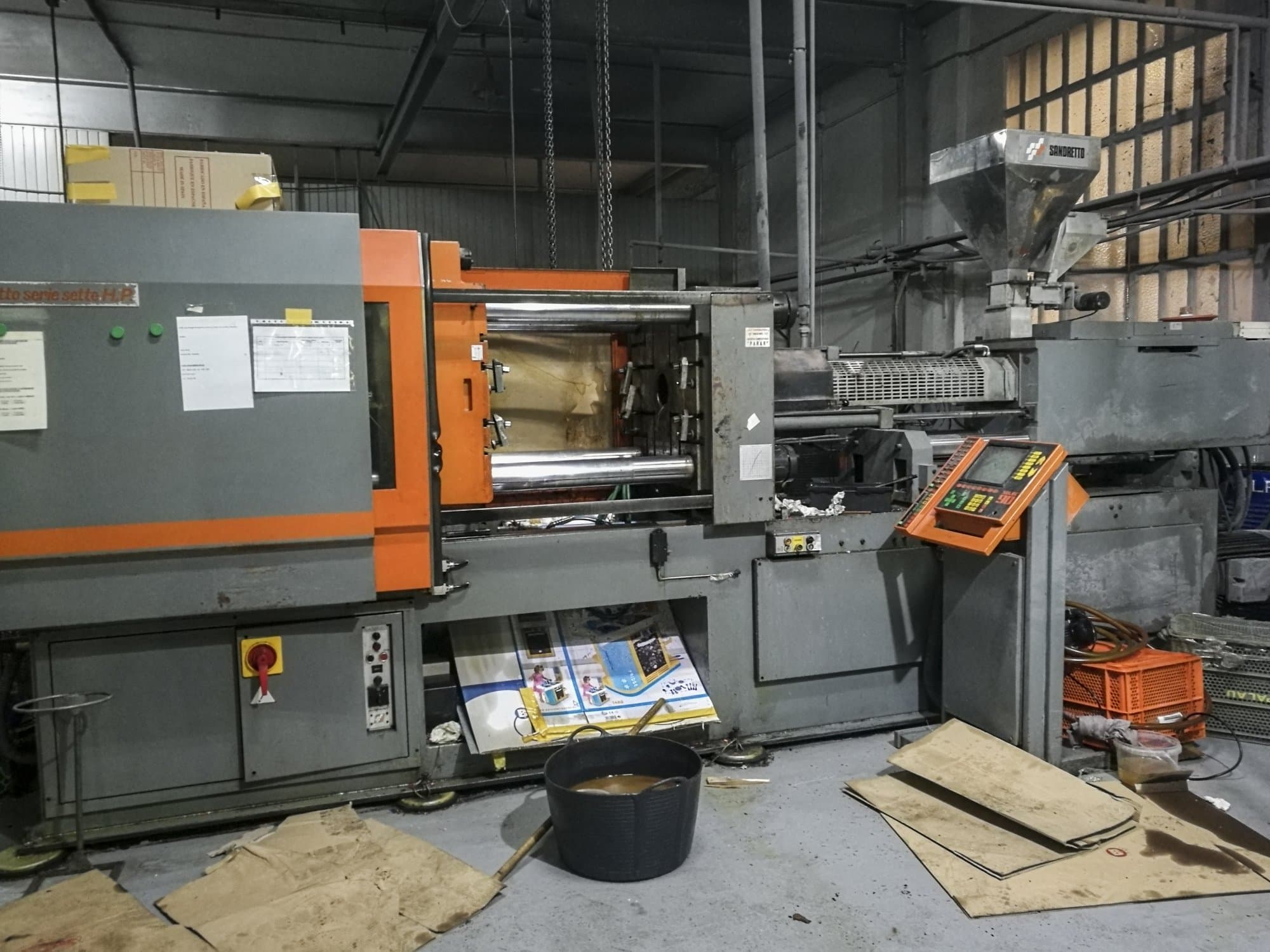 Vista frontale della macchina SANDRETTO S.7.250