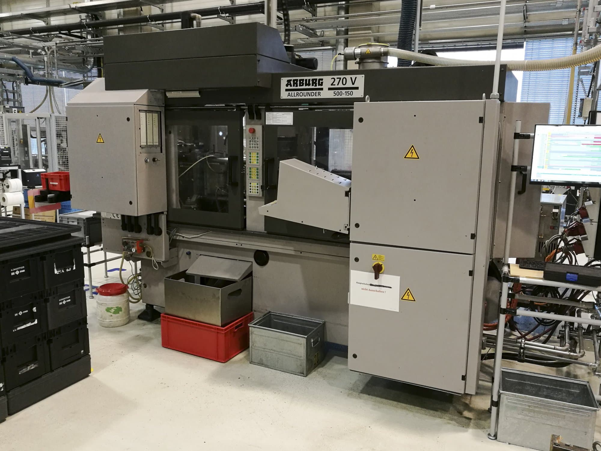 Vista lato destro della macchina Arburg 270V 500-150