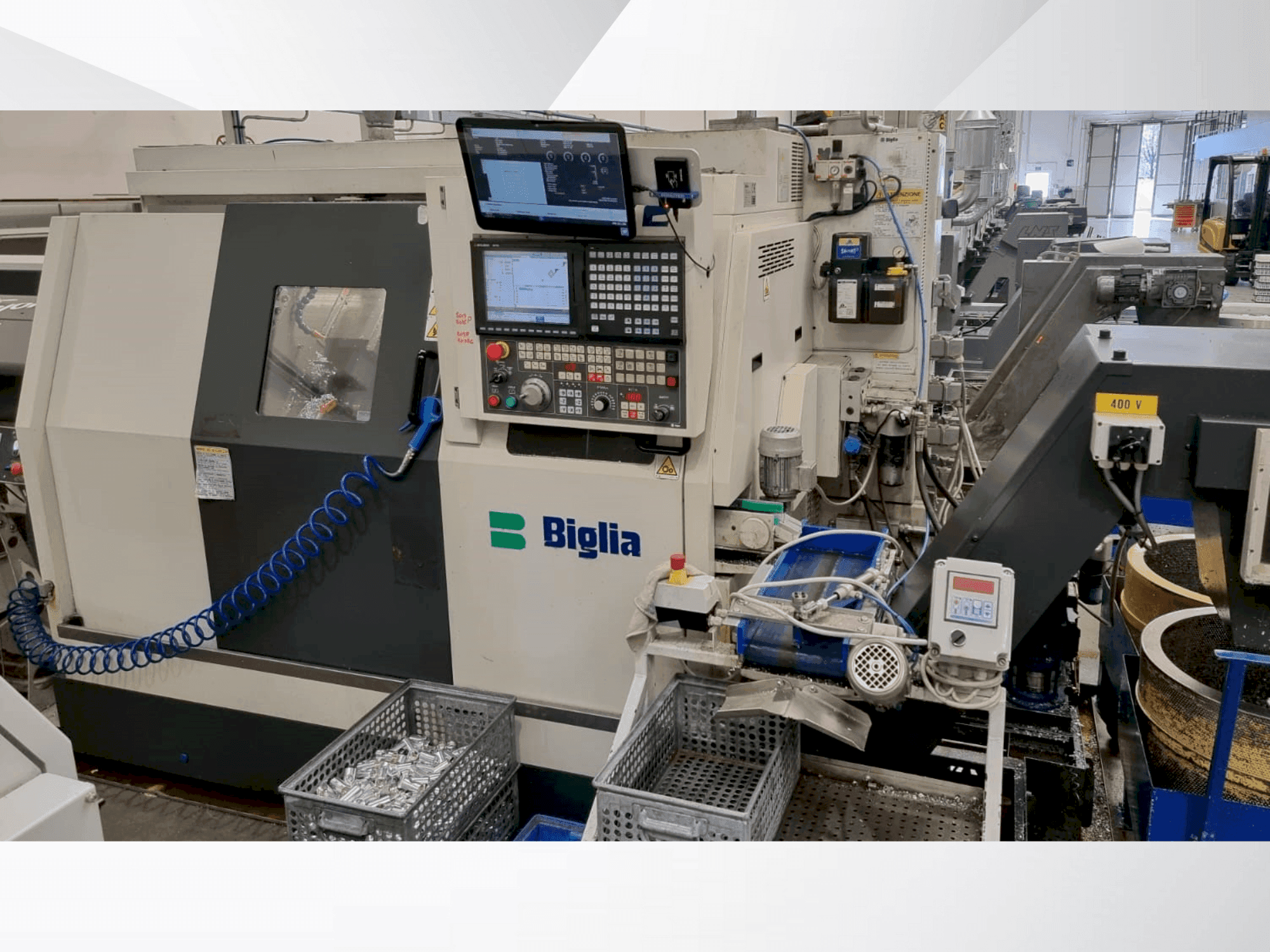 Vista frontale della macchina Biglia B436 Y2