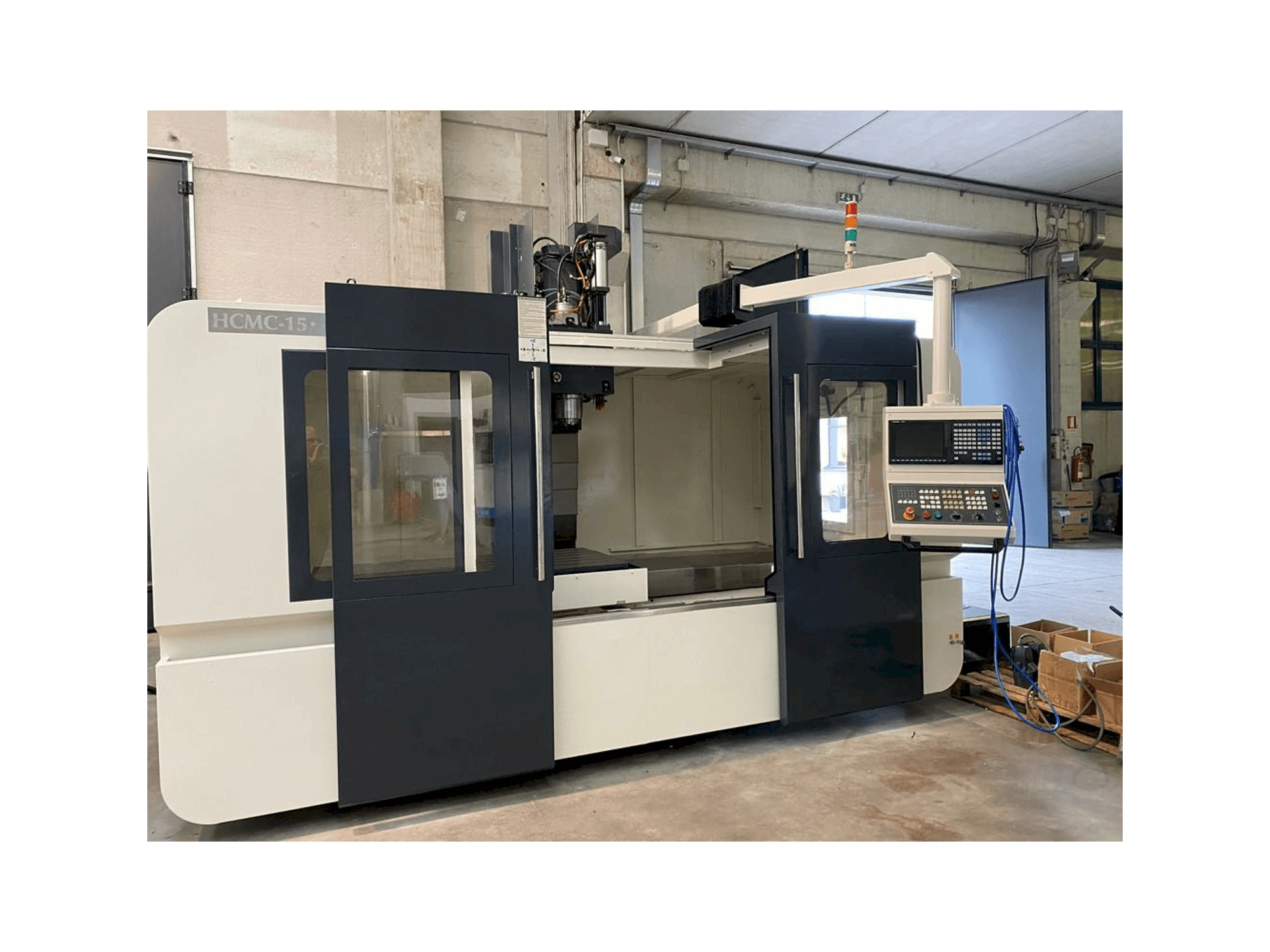 Vista frontale della macchina Hartford HCMC-15