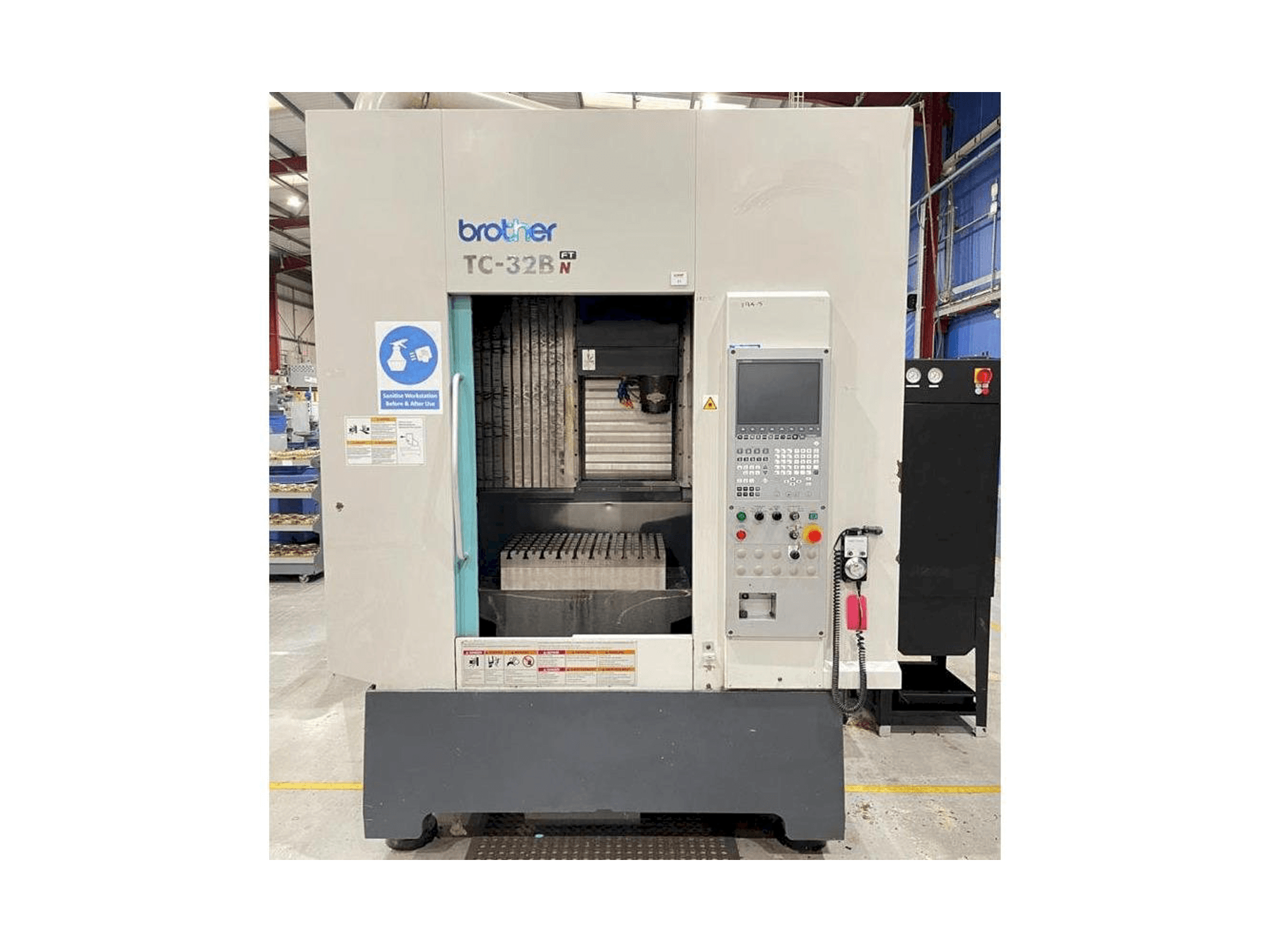 Vista frontale della macchina Brother TC-32BN FT