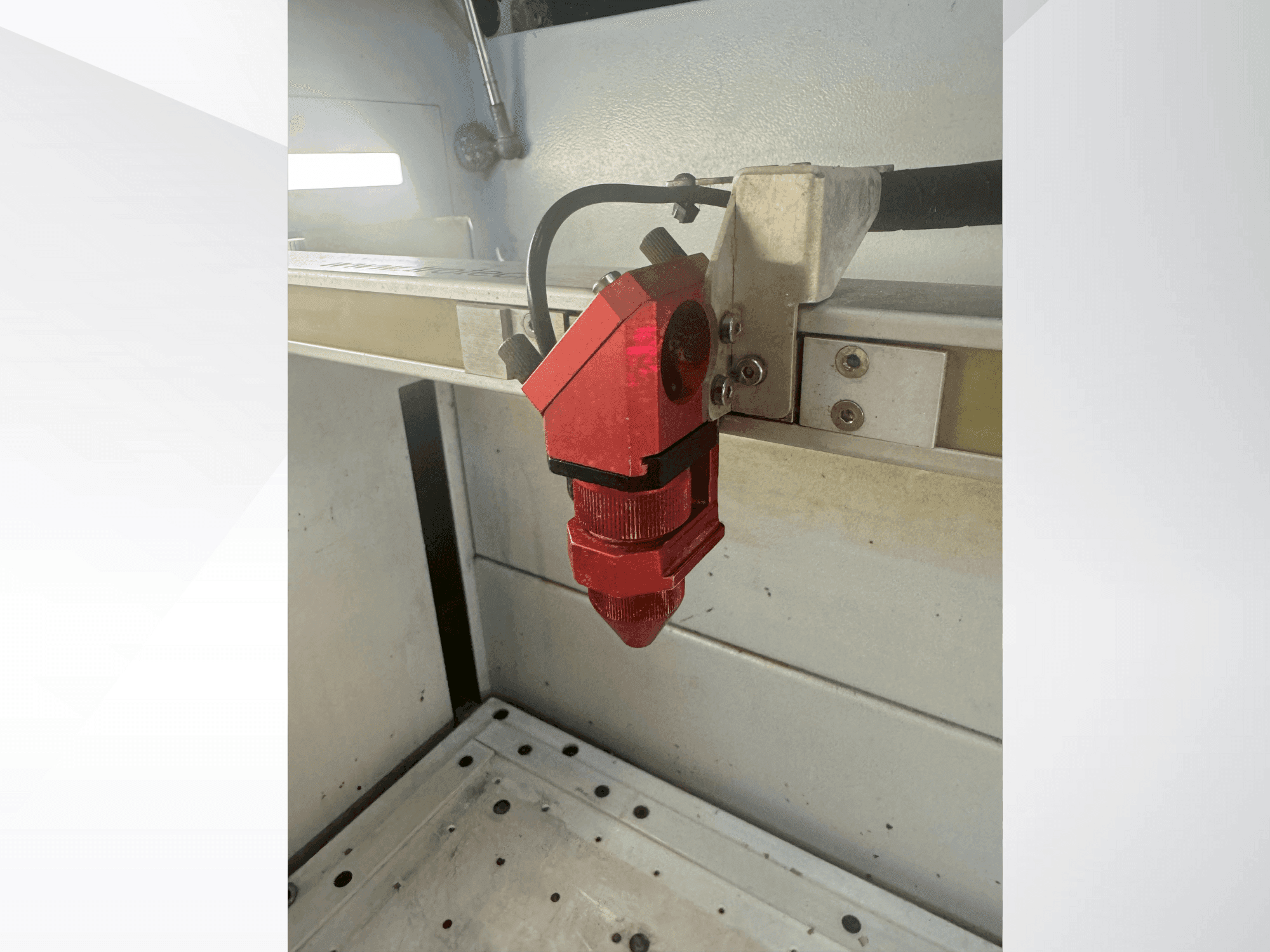 Vista frontale della macchina Trotec Speedy 360