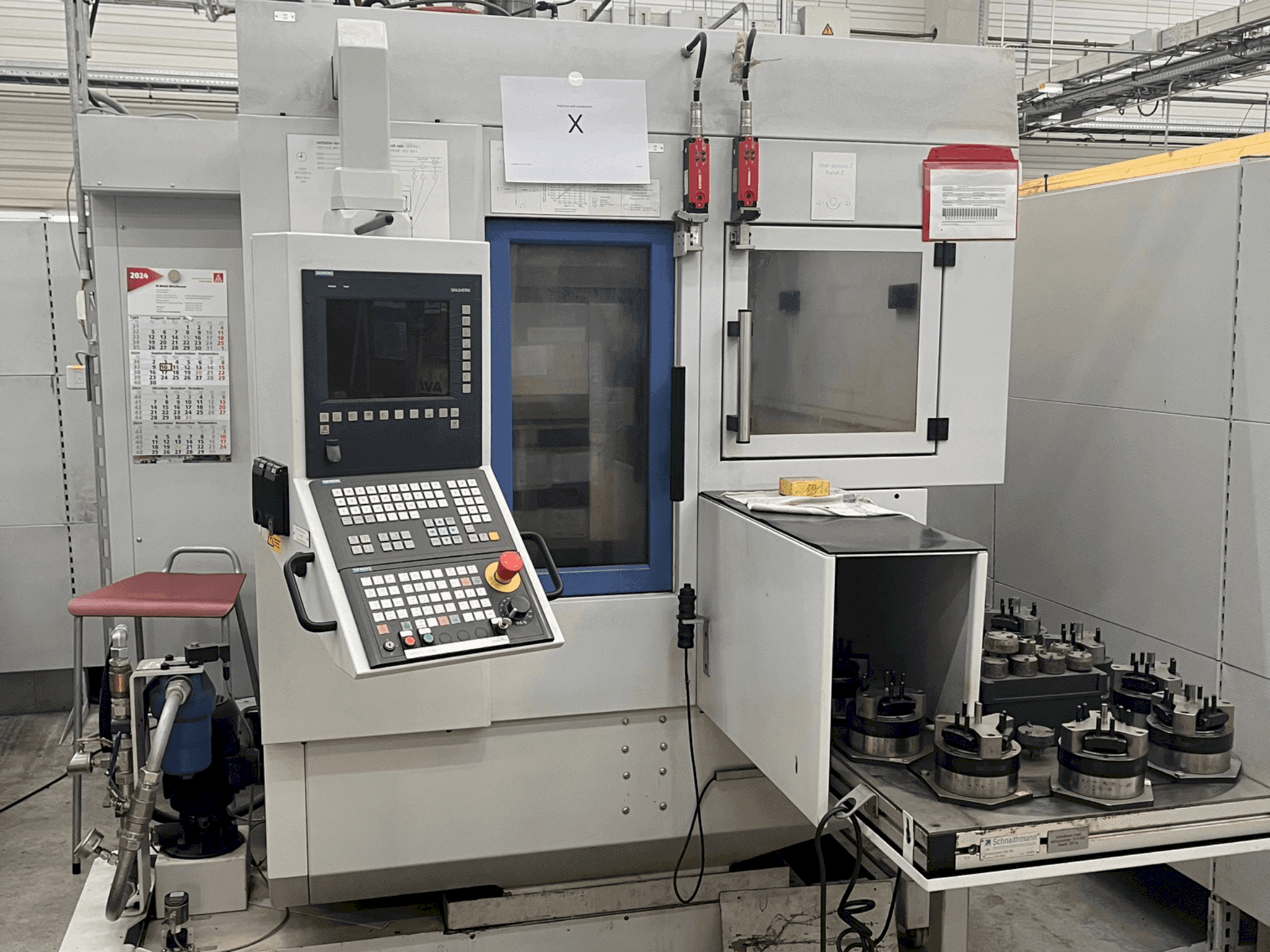 Vista frontale della macchina Scherer - Feinbau VDZ 100L