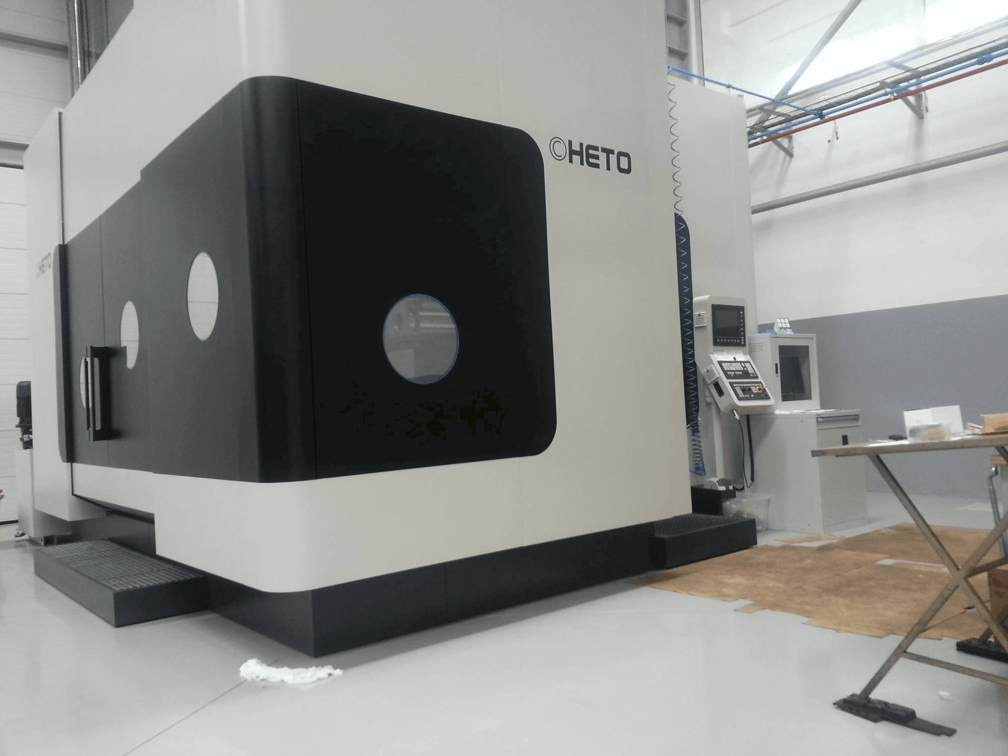 Vista frontale della macchina CHETO IX3000