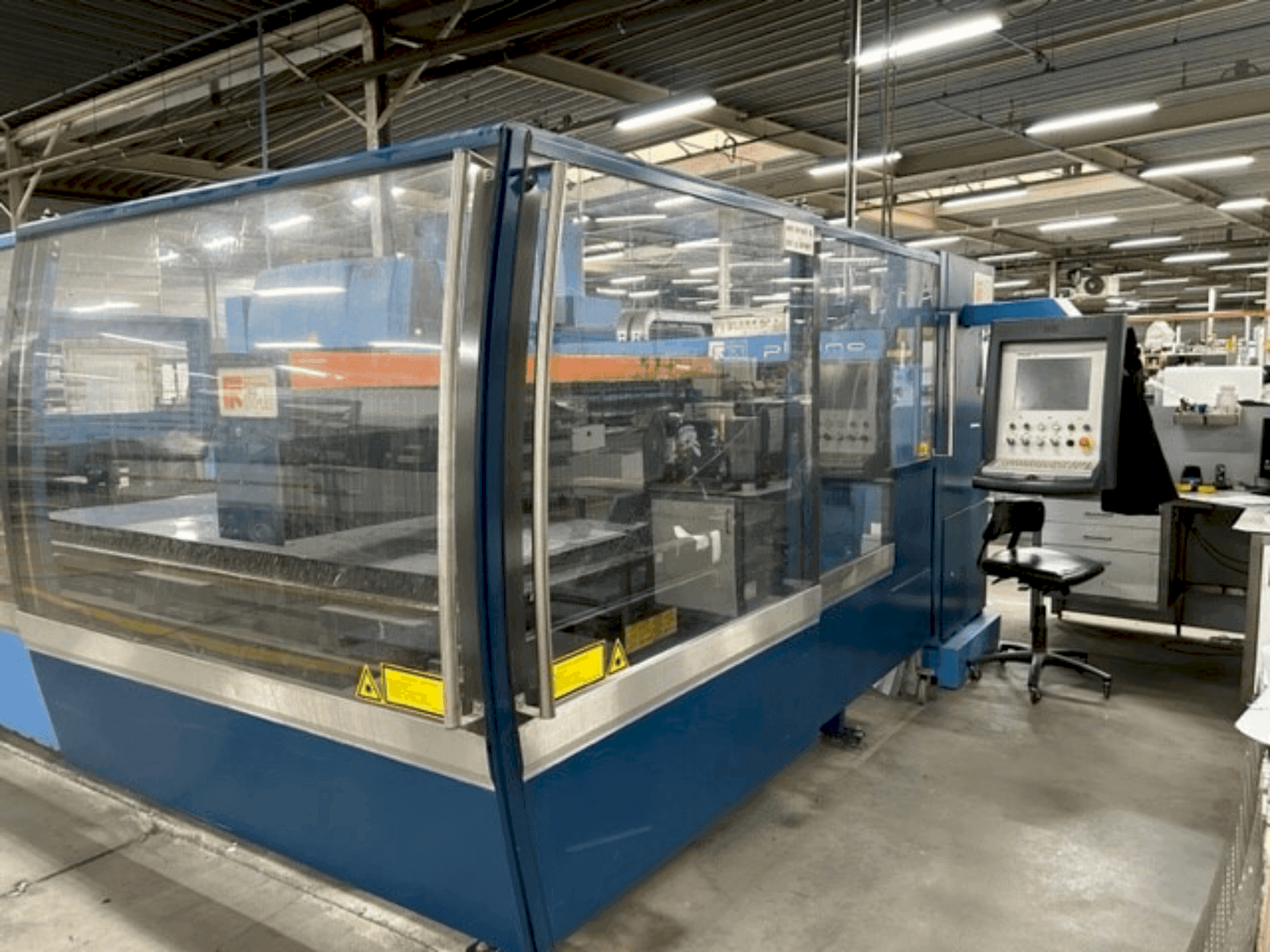 Vista frontale della macchina Prima Power PLATINO HS P20L 2040 (2008)