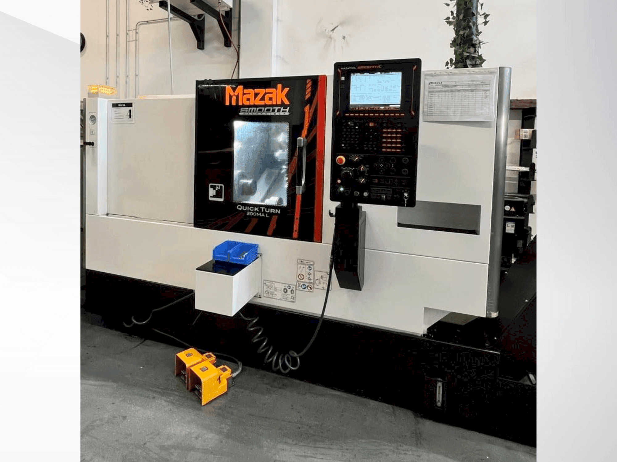 Vista frontale della macchina Mazak Quick Turn 200MA L