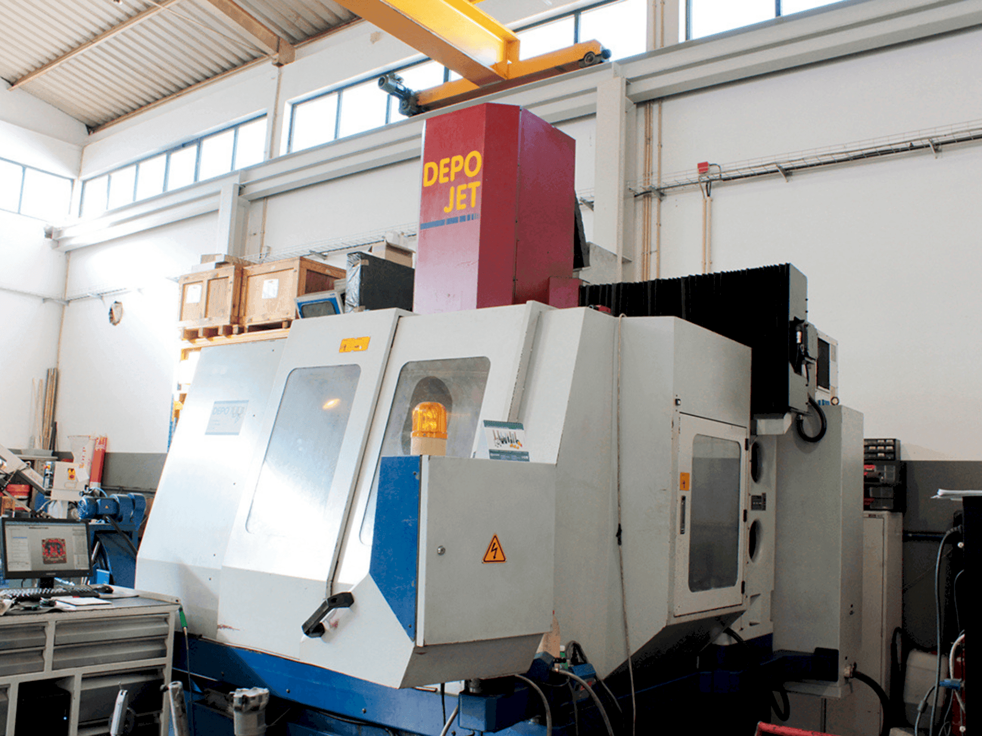 Vista frontale della macchina DEPO Jet