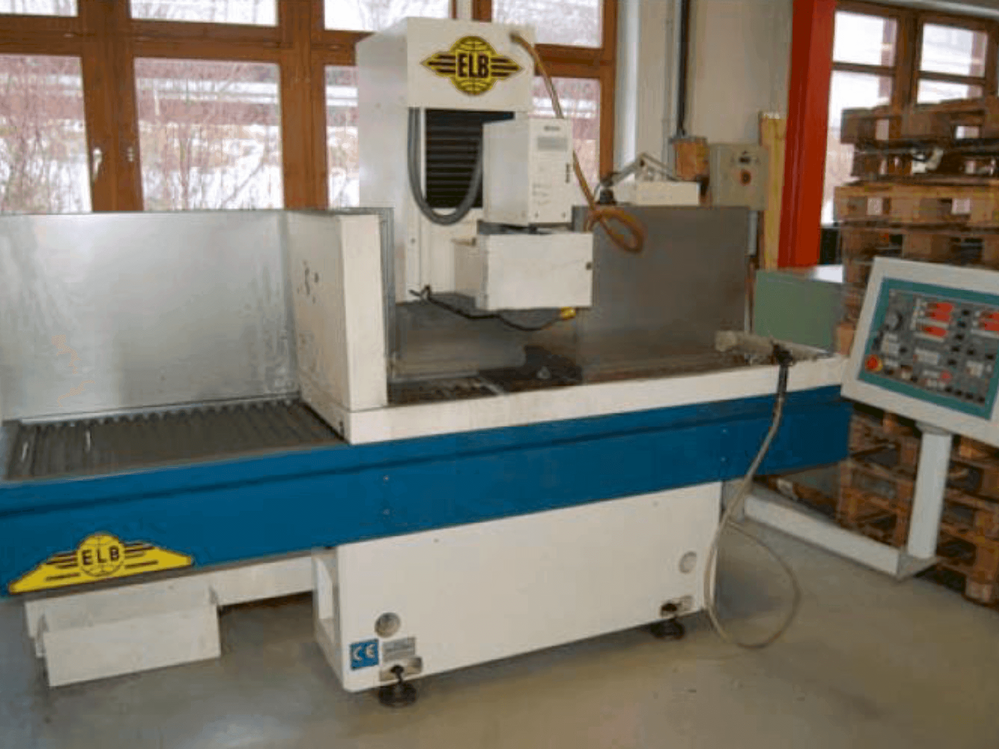 Vista frontale della macchina ELB Perfekt 6 SPS