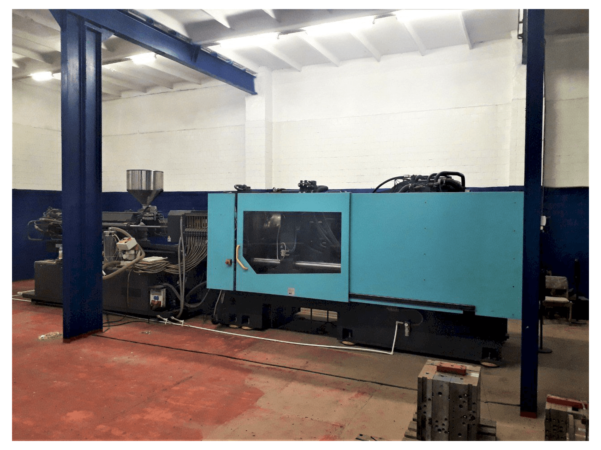 Vista frontale della macchina DEMAG Systec Sumitomo 500/9200- 6400