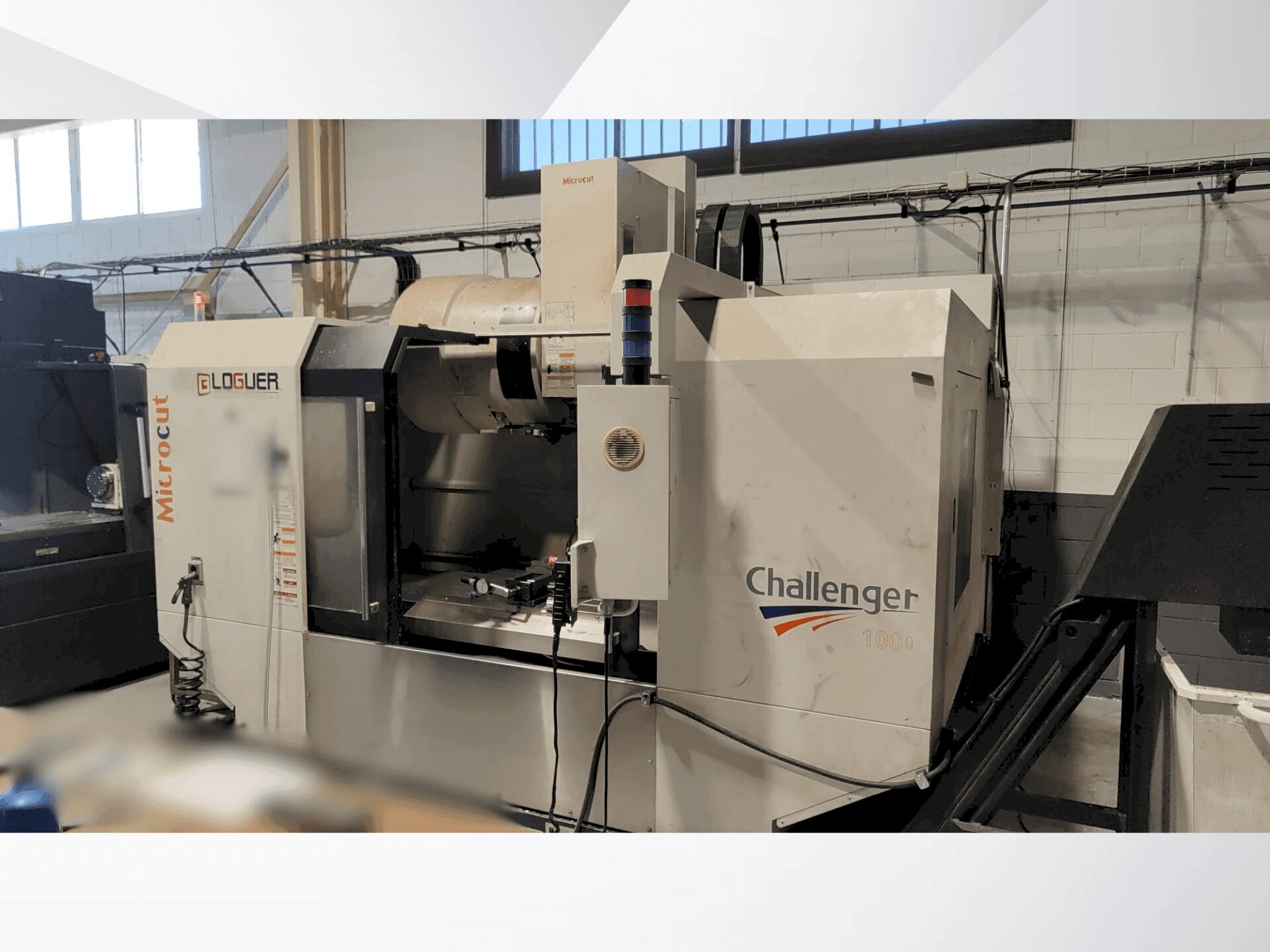 Vista frontale della macchina MICROCUT Challenger VM 1000