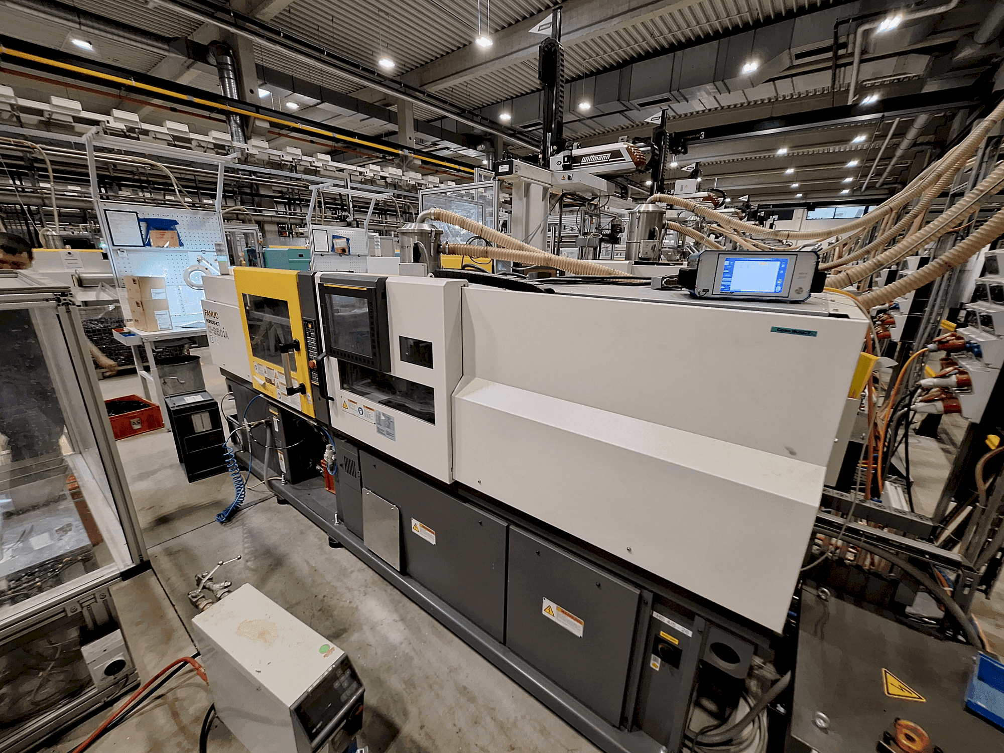 Vista frontale della macchina FANUC Roboshot S50iA