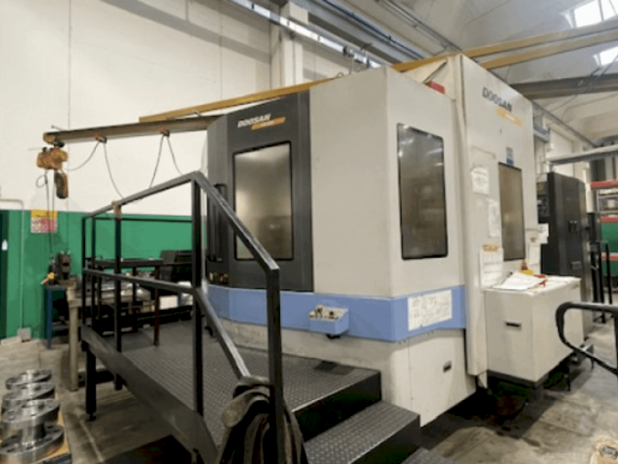 Vista frontale della macchina DOOSAN HM 800 (2008)