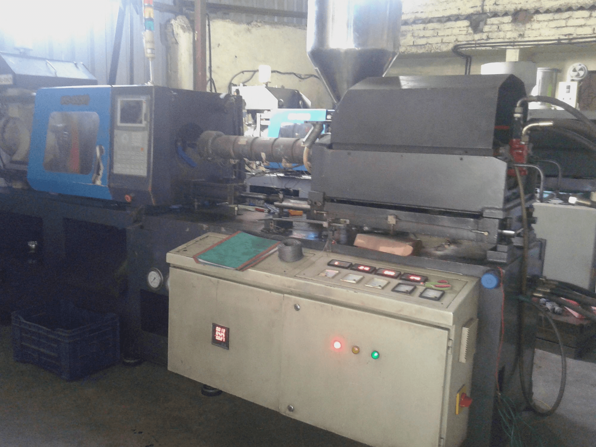 Vista lato destro della macchina Flu-tech IMS 85