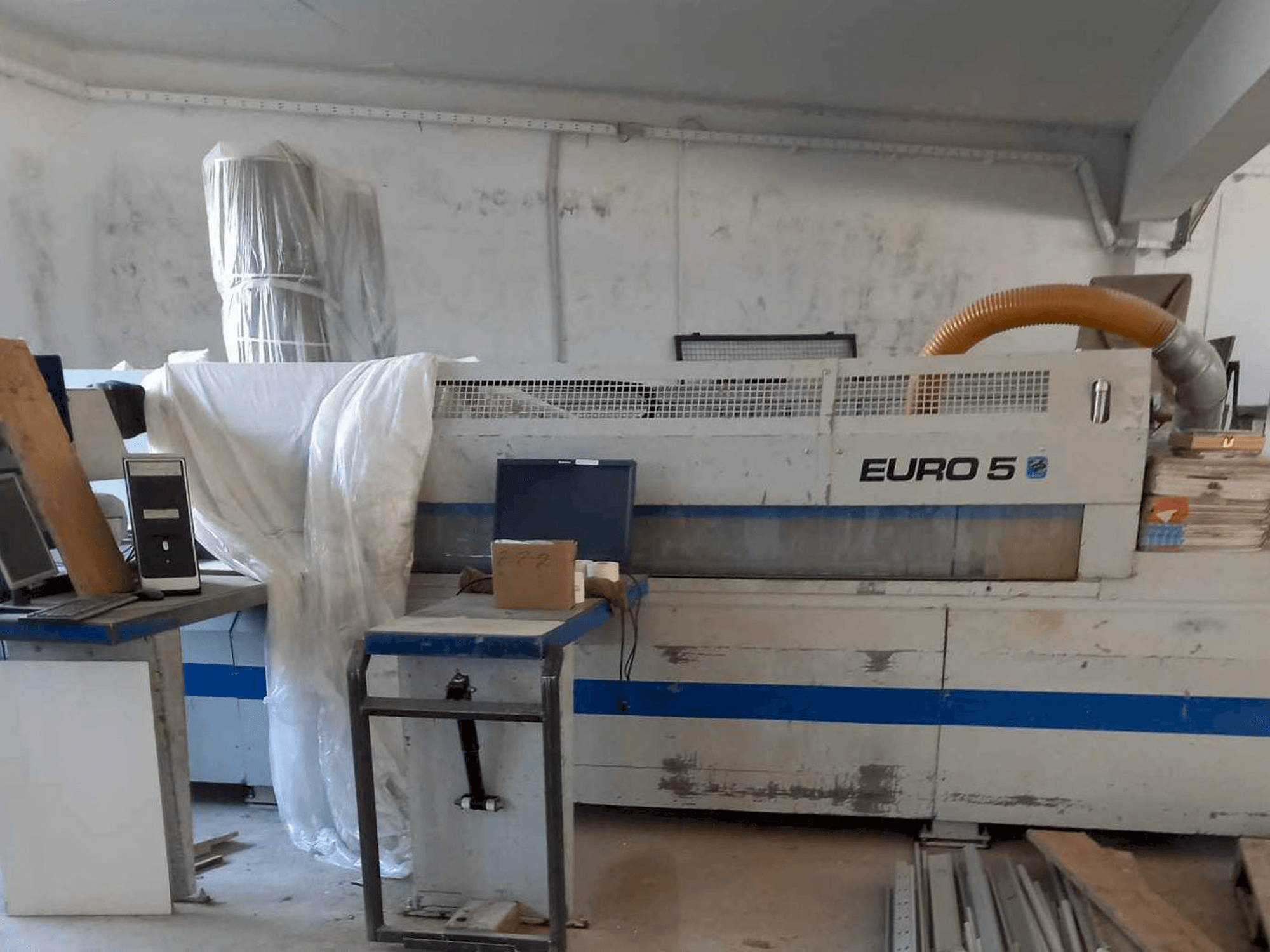 Vista frontale della macchina PANHANS EURO 5