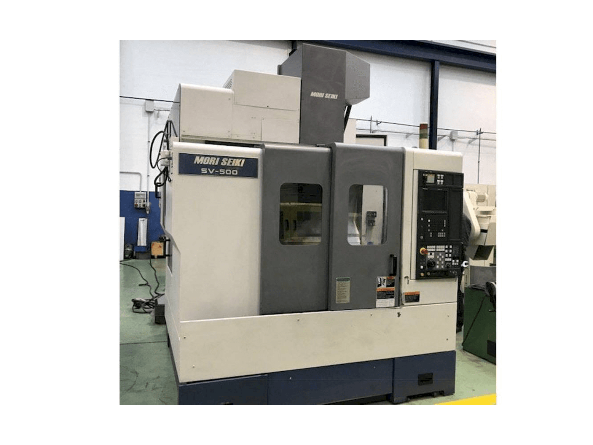 Vista frontale della macchina MORI SEIKI SV-500