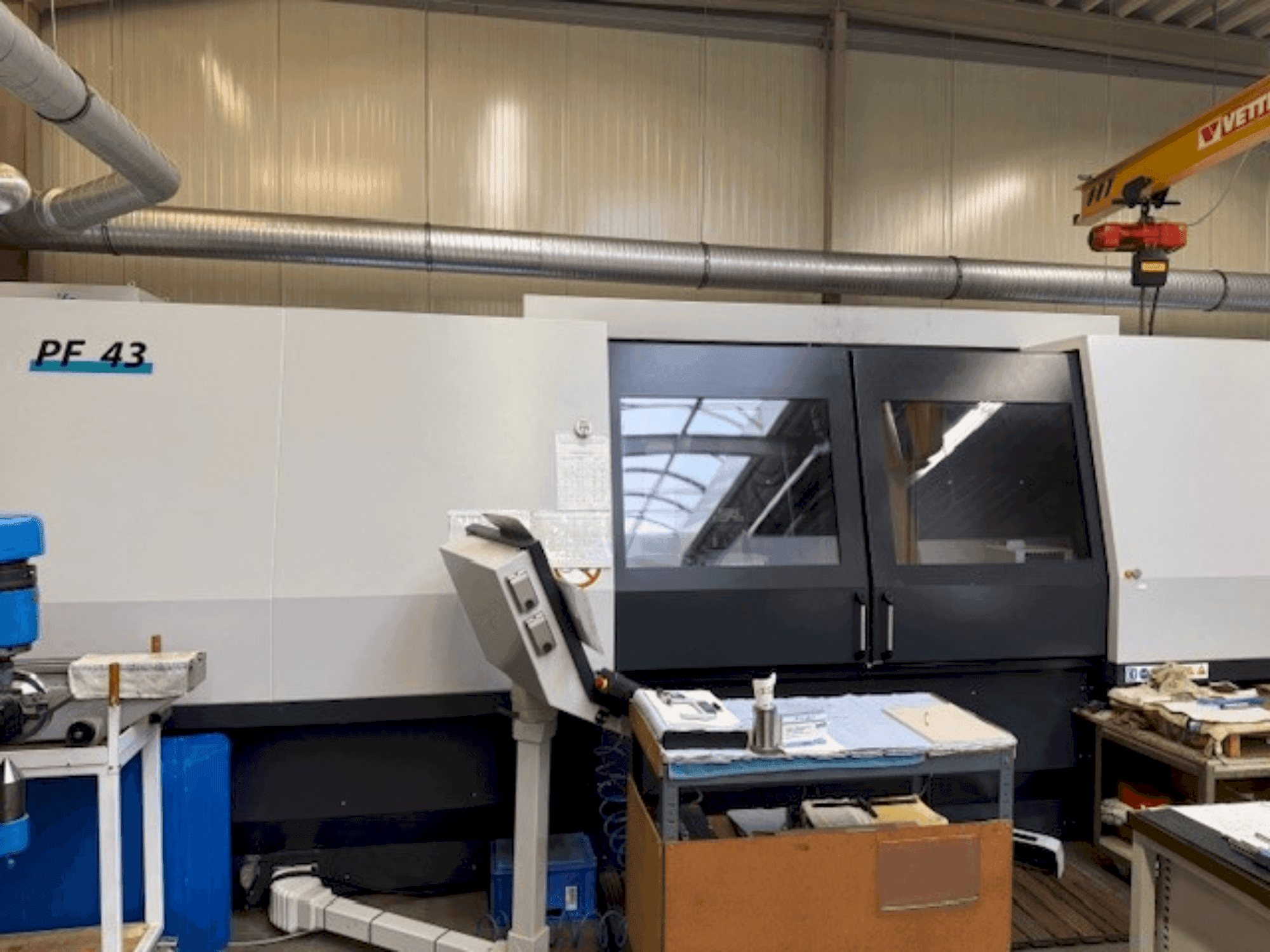 Vista frontale della macchina Schaudt GSN PF43