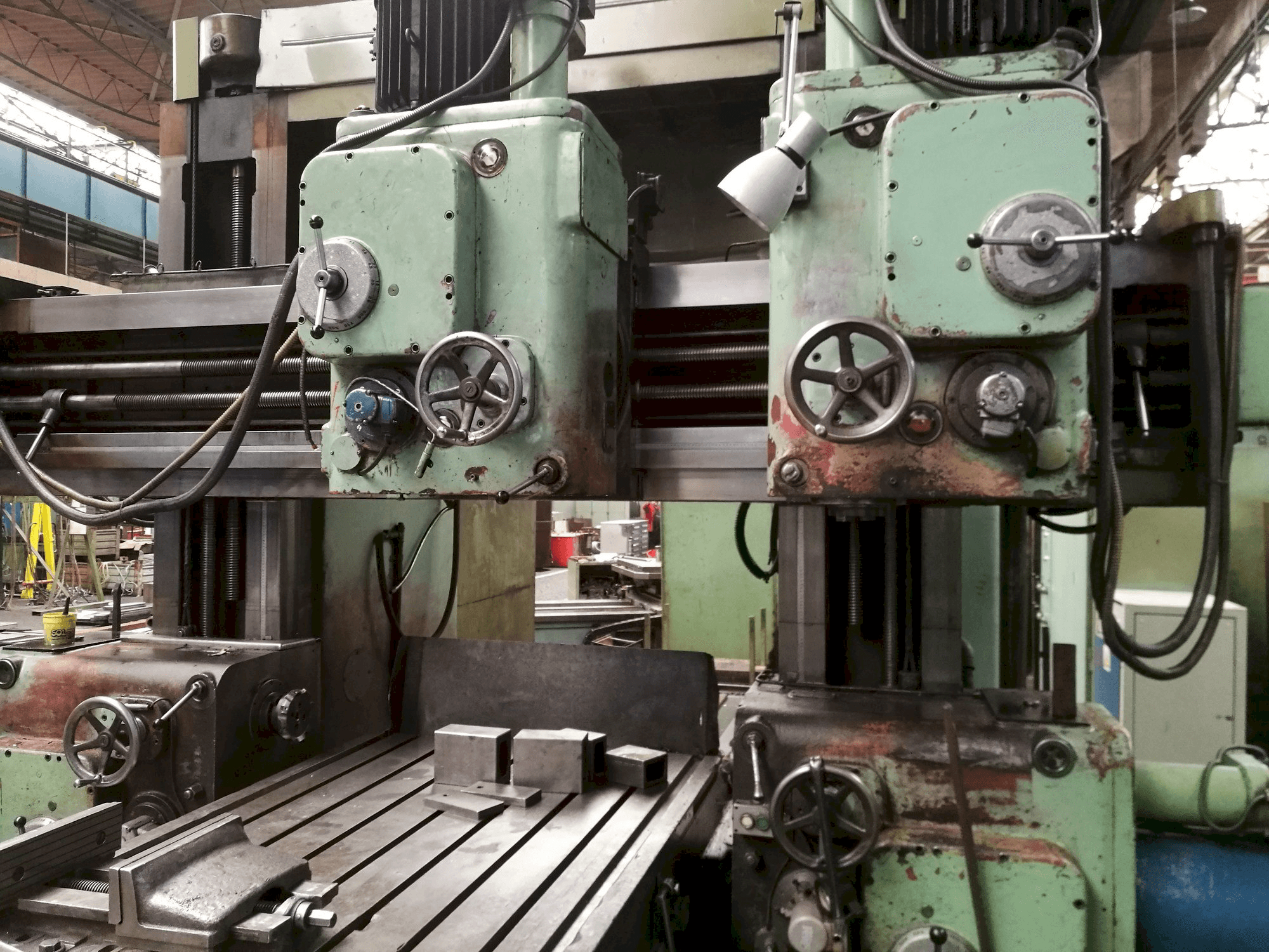 Vista frontale della macchina ZPS FP 16