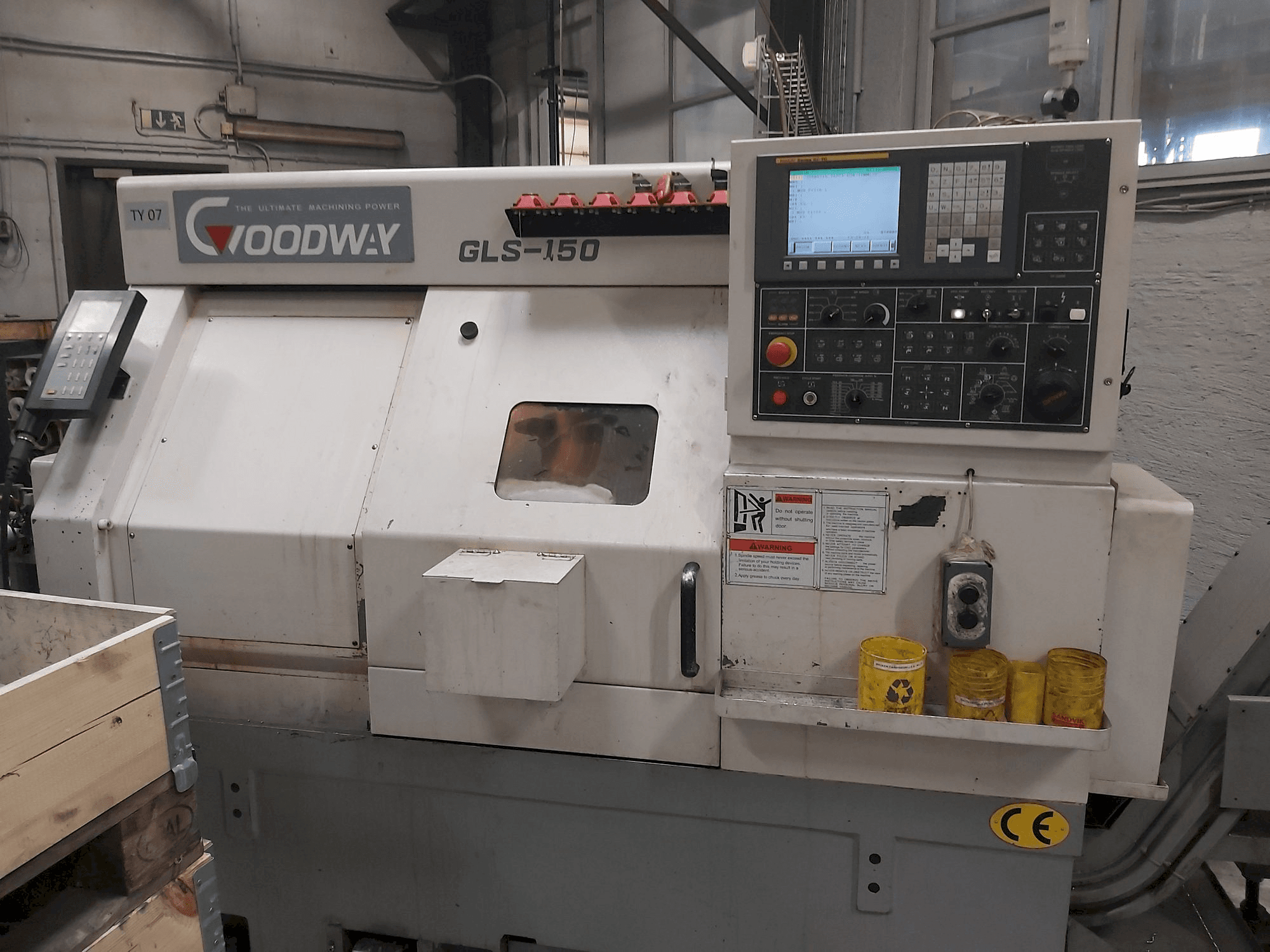 Vista frontale della macchina Goodway GLS-150