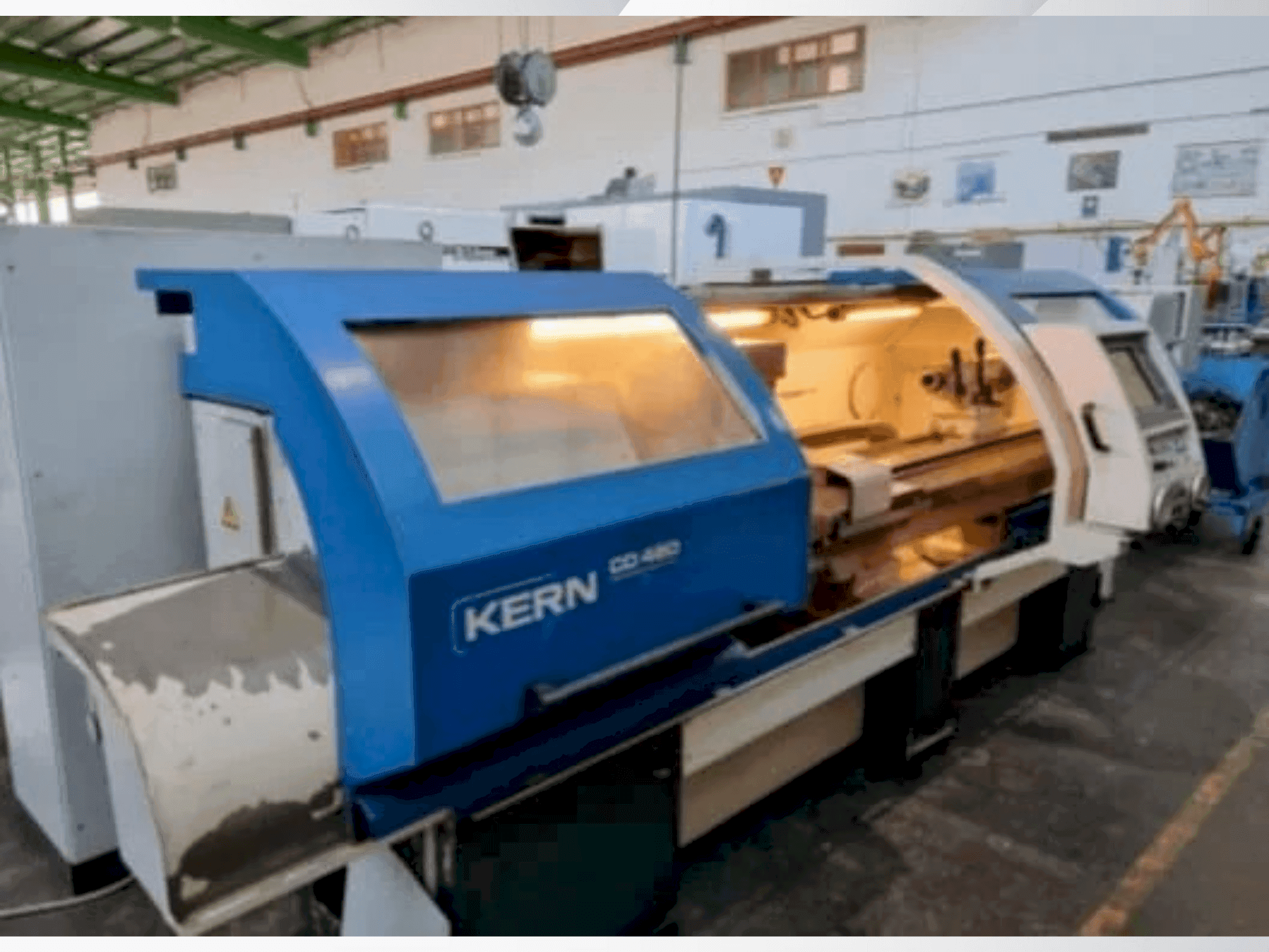 Vista frontale della macchina KERN CD 480/2000