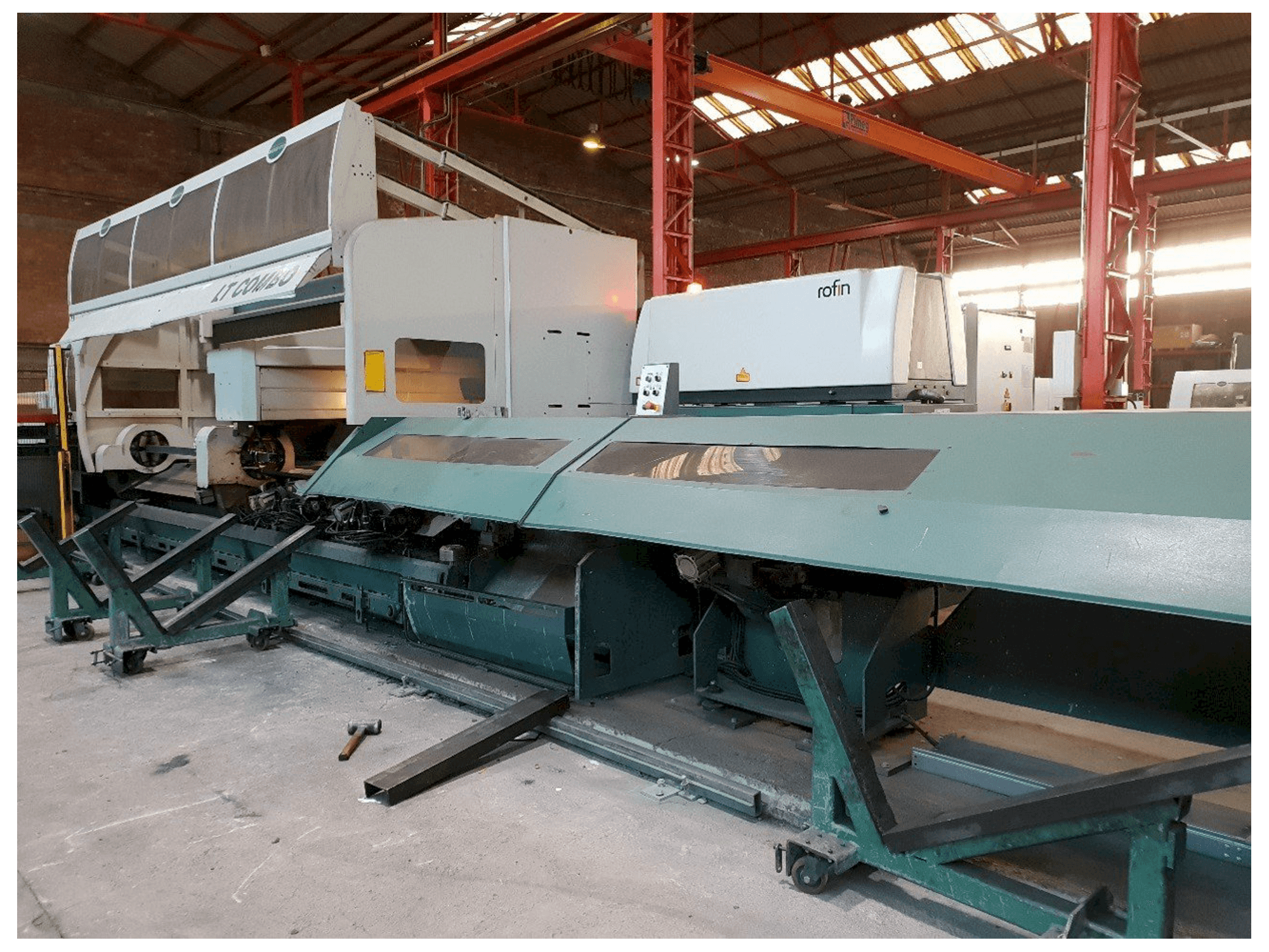 Vista laterale sinistra della macchina BLM ADIGE-SYS LT COMBO