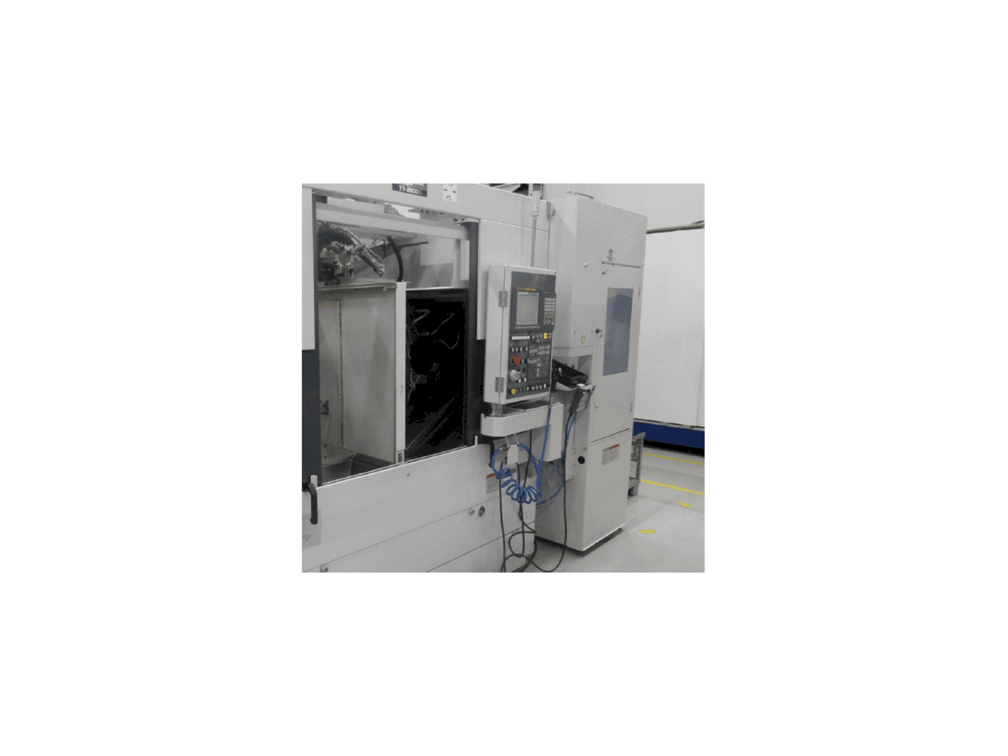 Vista frontale della macchina Takisawa TT-2600G