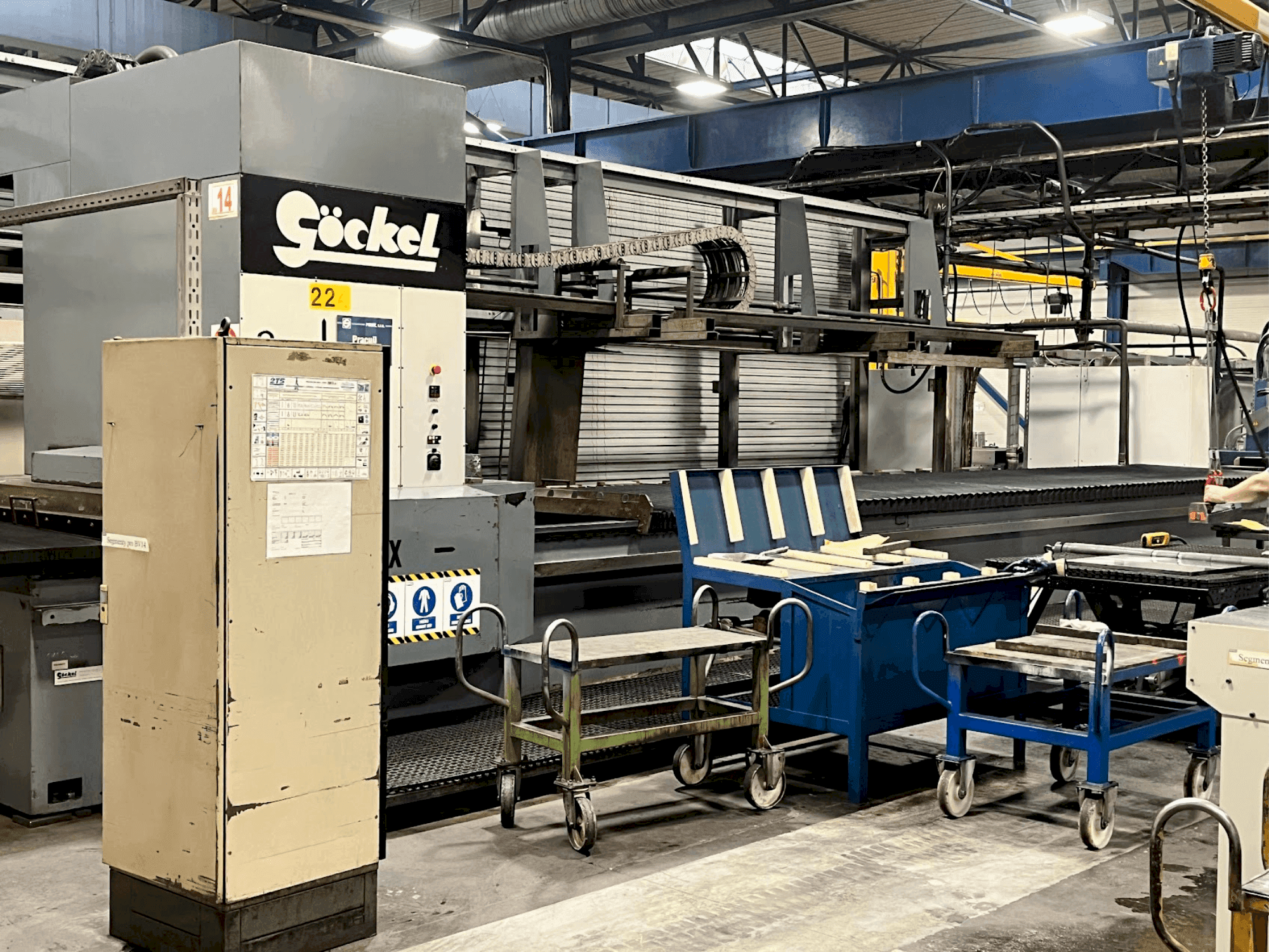 Vista frontale della macchina GÖCKEL G130