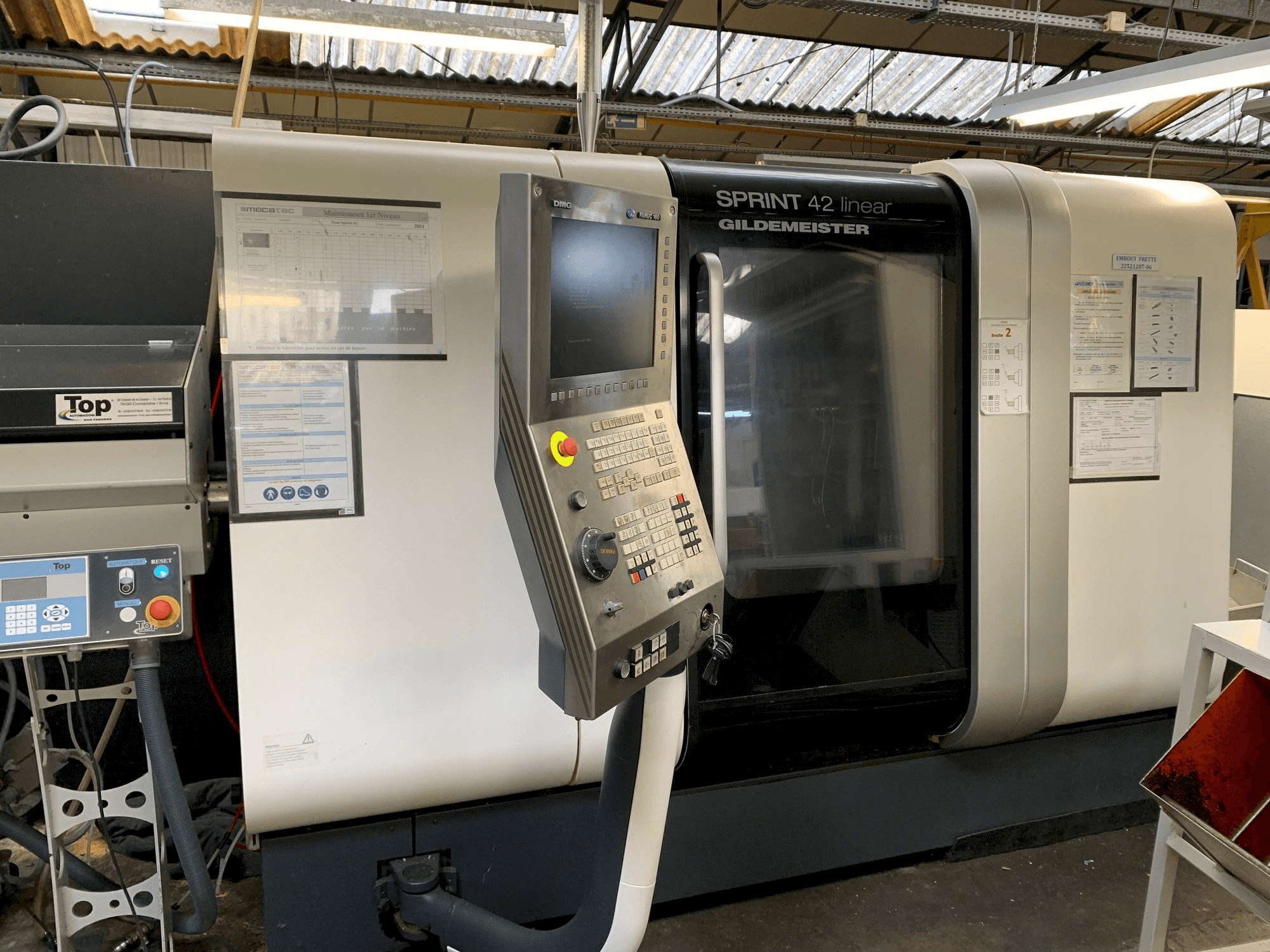 Vista frontale della macchina DMG SPRINT 42 linear