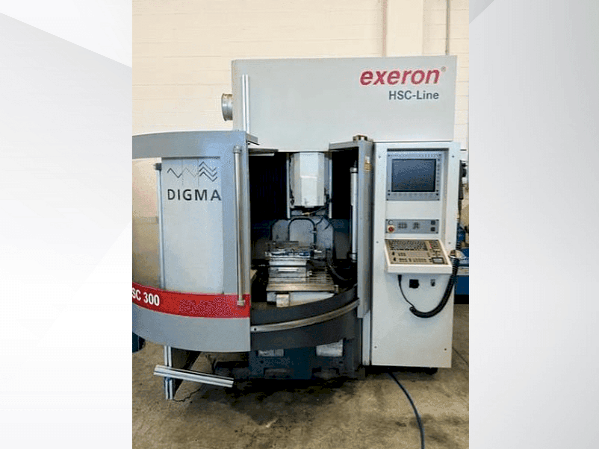 Vista frontale della macchina Exeron DIGMA HSC 300