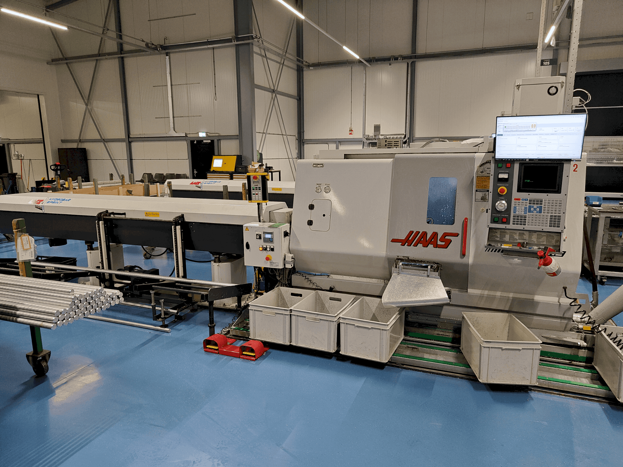 Vista frontale della macchina HAAS TL-15BHE