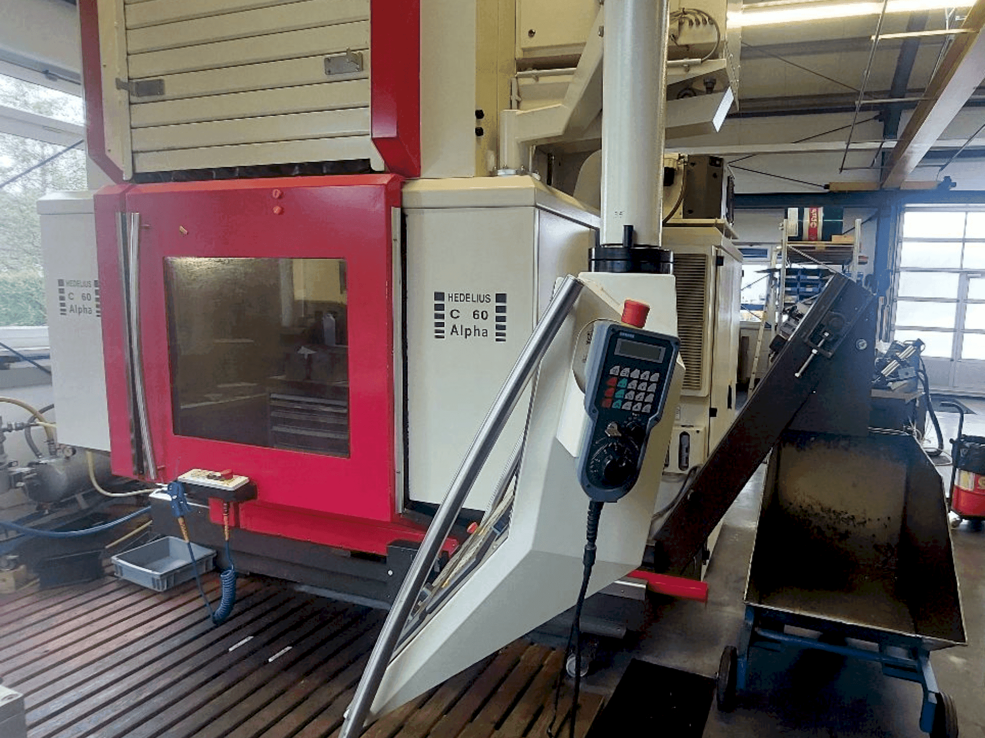 Vista frontale della macchina HEDELIUS C60 ALPHA 800