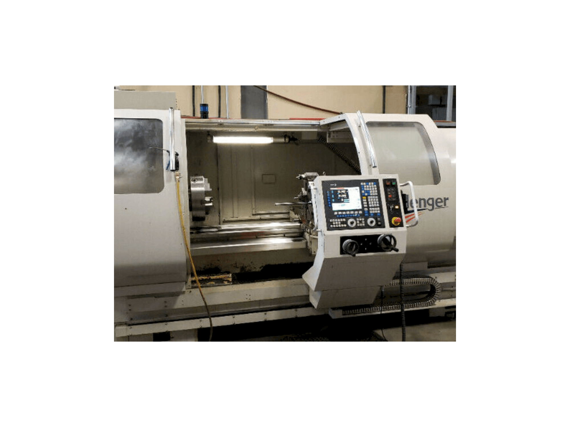 Vista frontale della macchina Modern Microcut BNC-2260XL