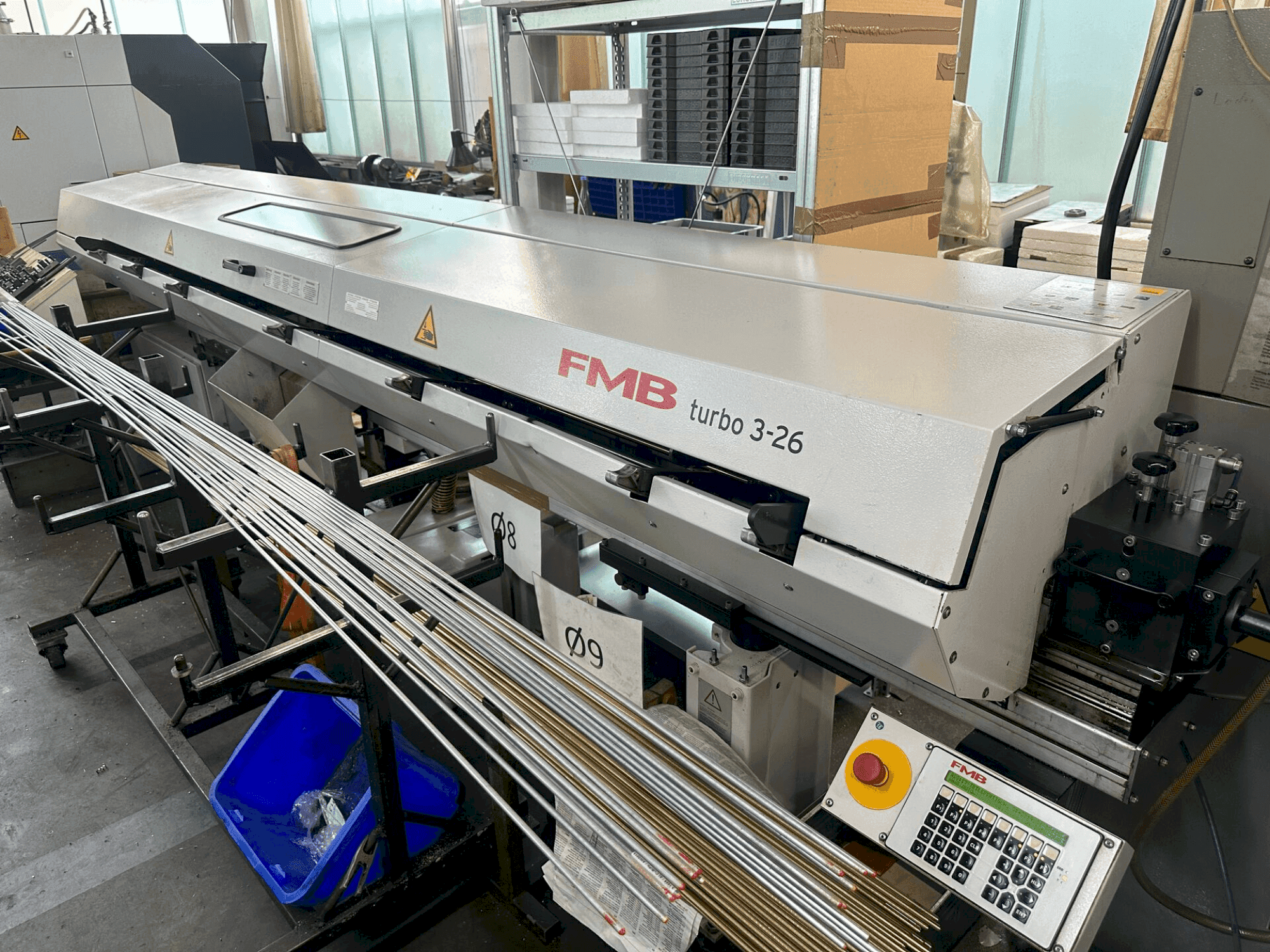 Vista frontale della macchina Gildemeister GLD 25