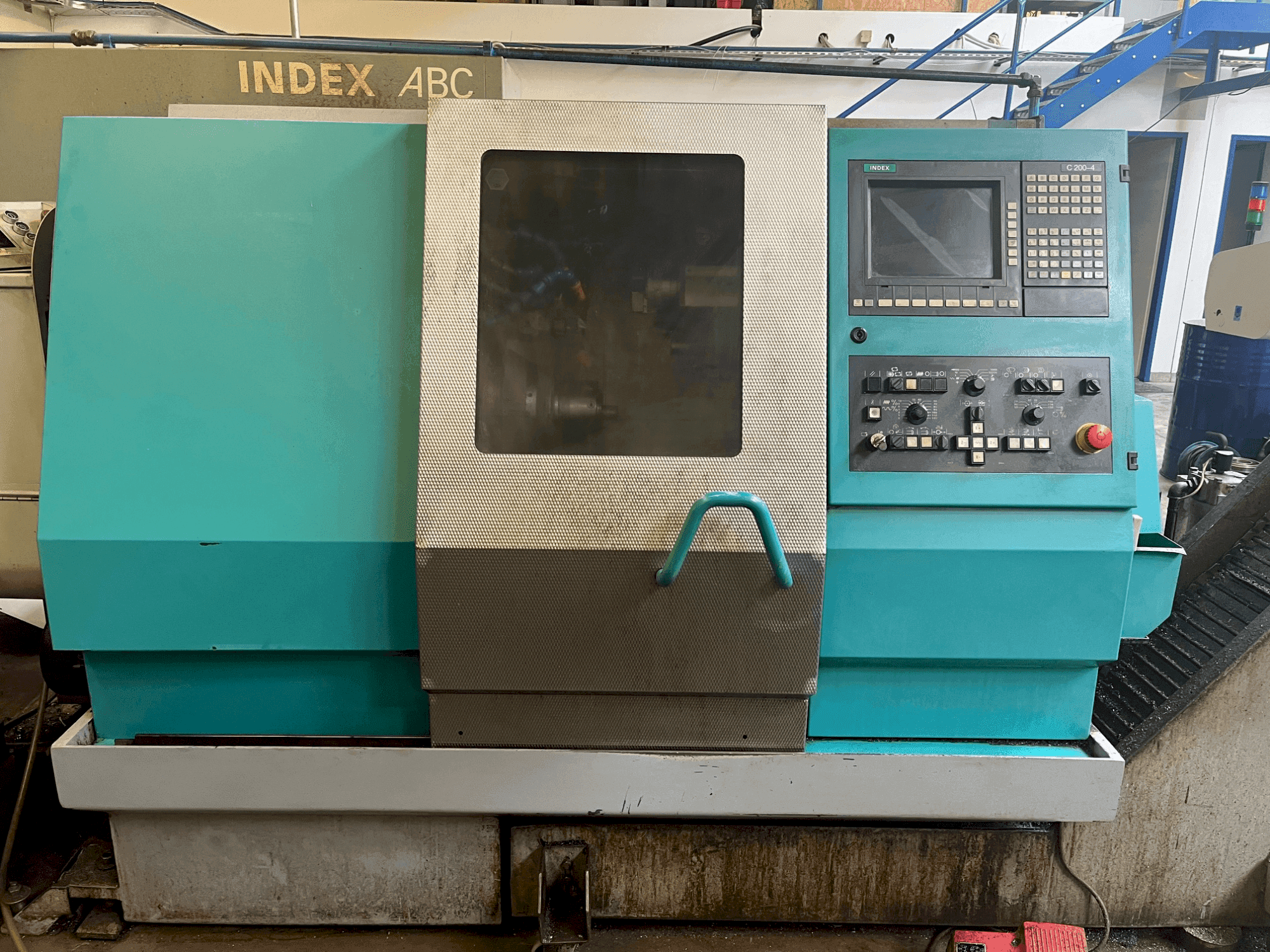 Vista frontale della macchina Index ABC 65