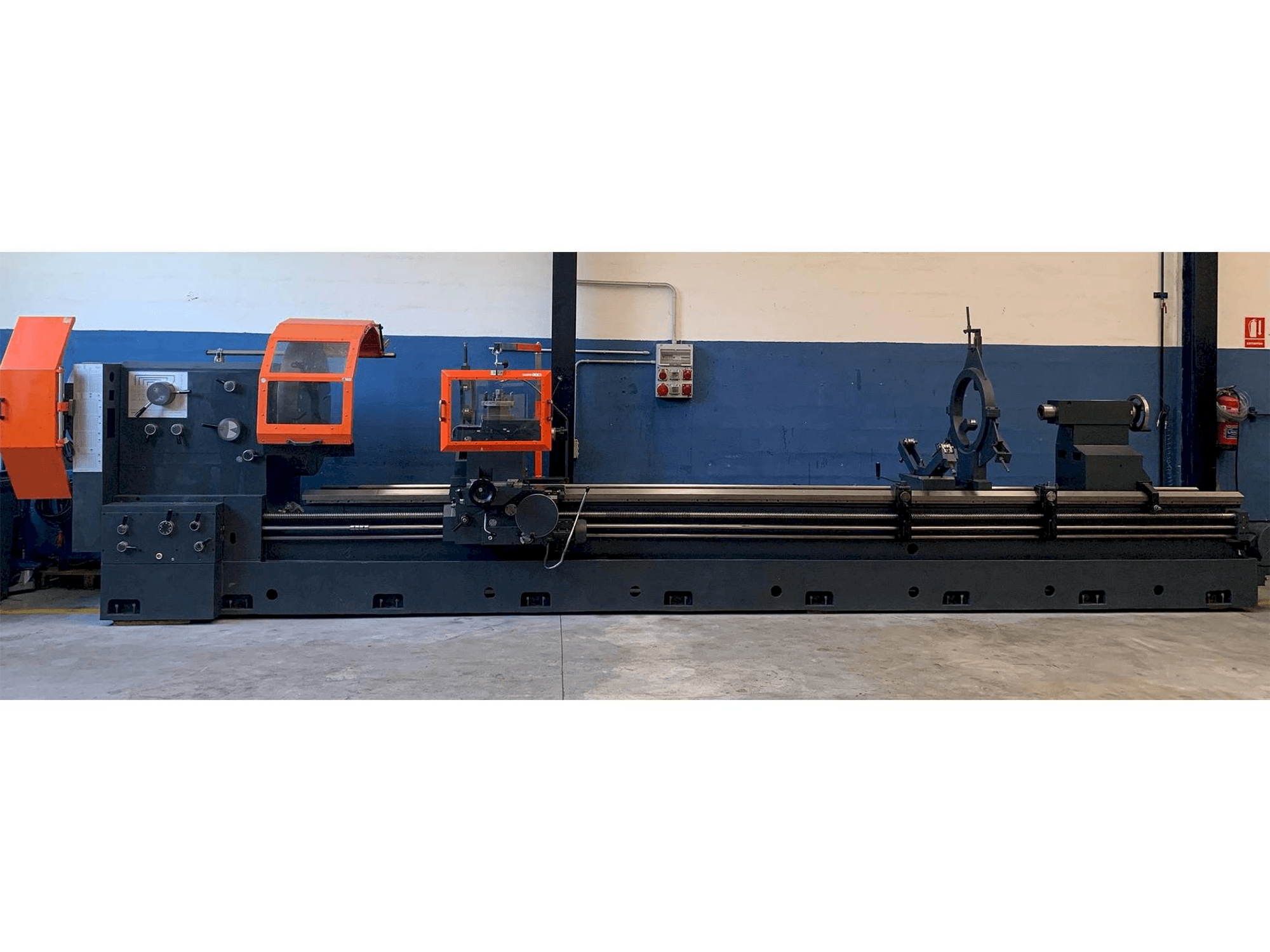 Vista frontale della macchina Gurutzpe Super AT 600x6000