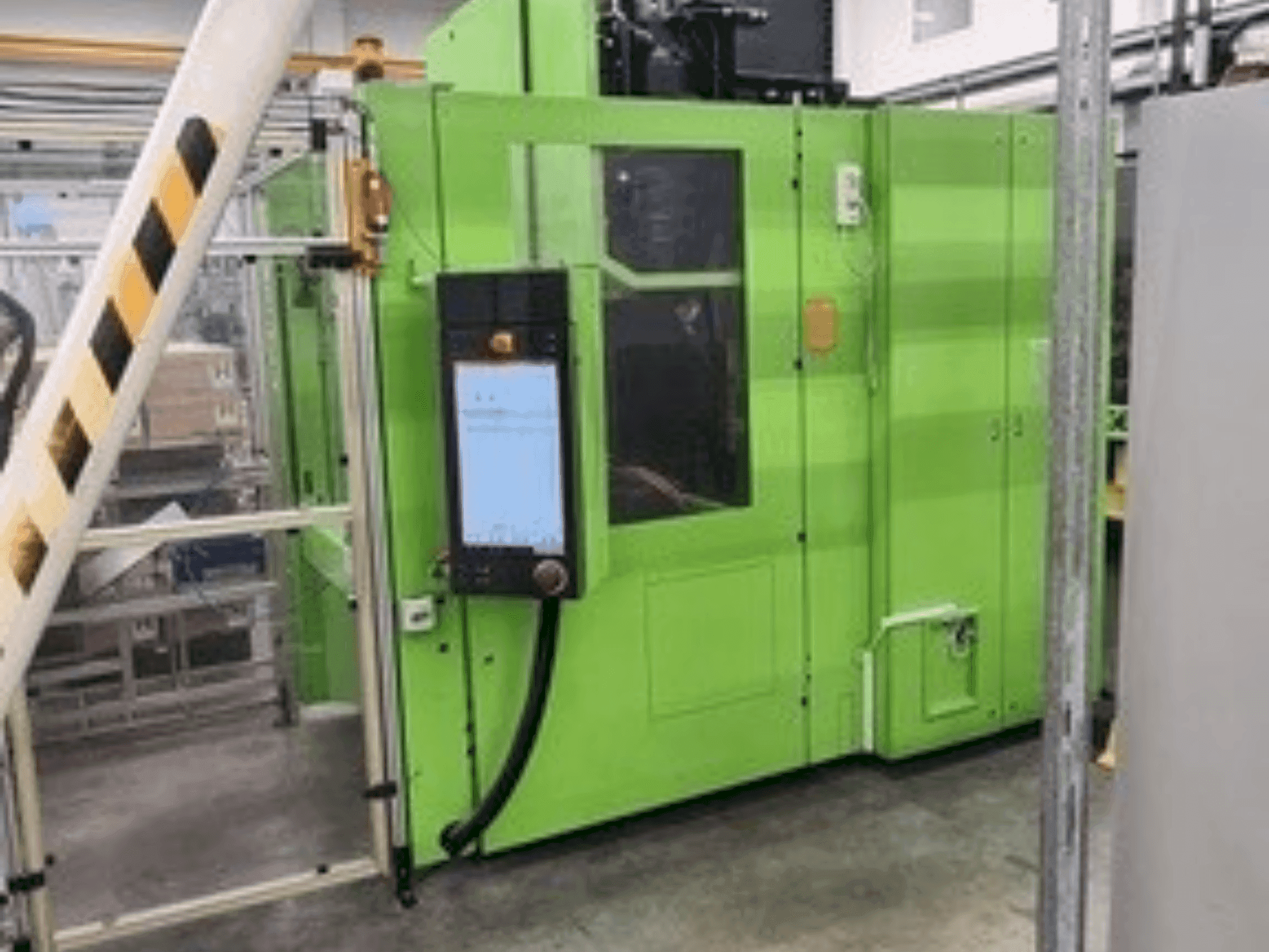 Vista frontale della macchina Engel Insert Rotary 200V/100