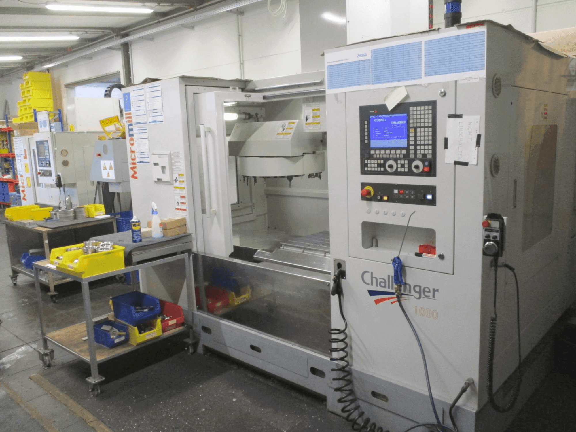 Vista frontale della macchina BUFFALO Micromill Challenger MM-1000