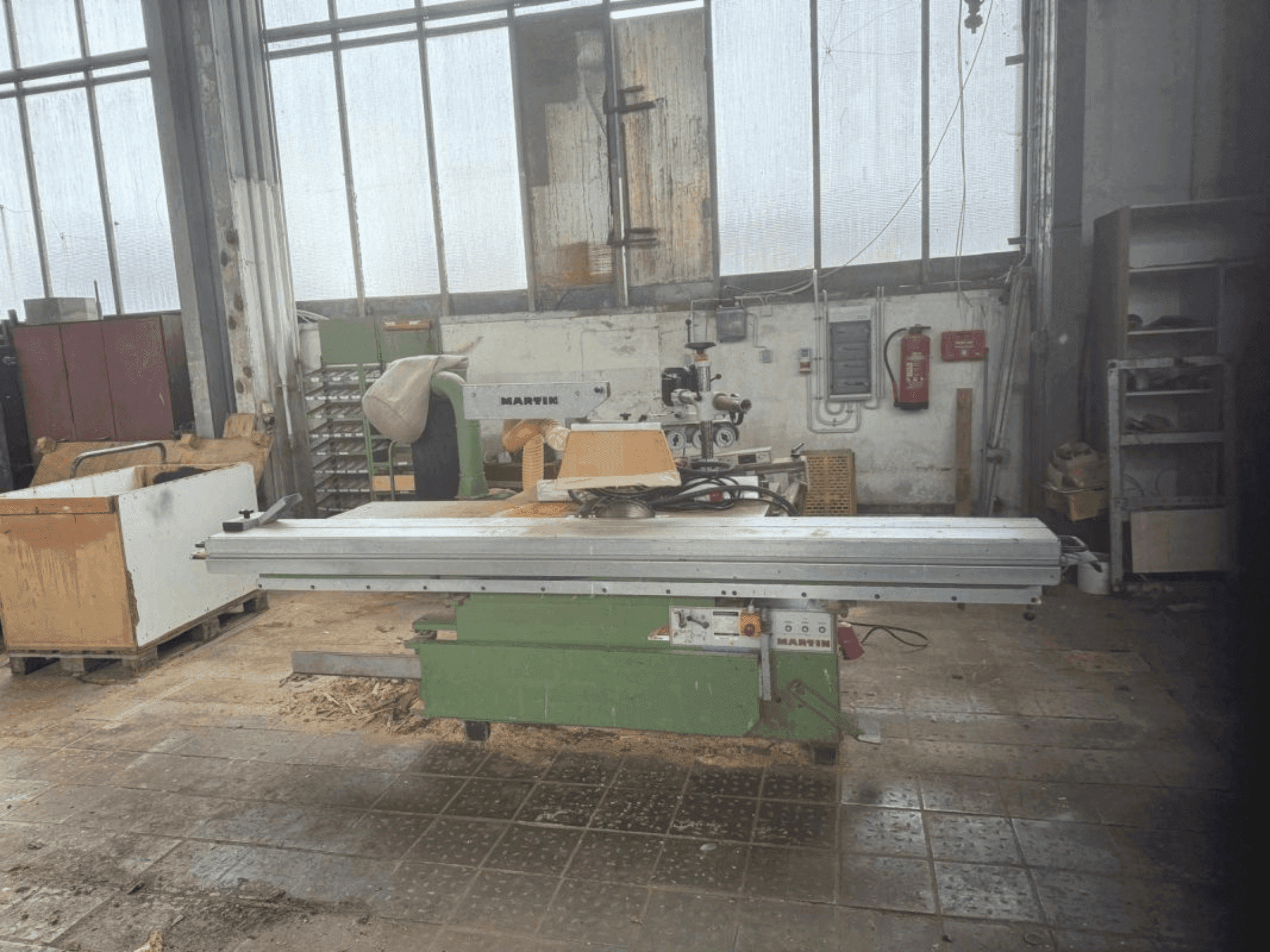 Vista frontale della macchina Martin T72