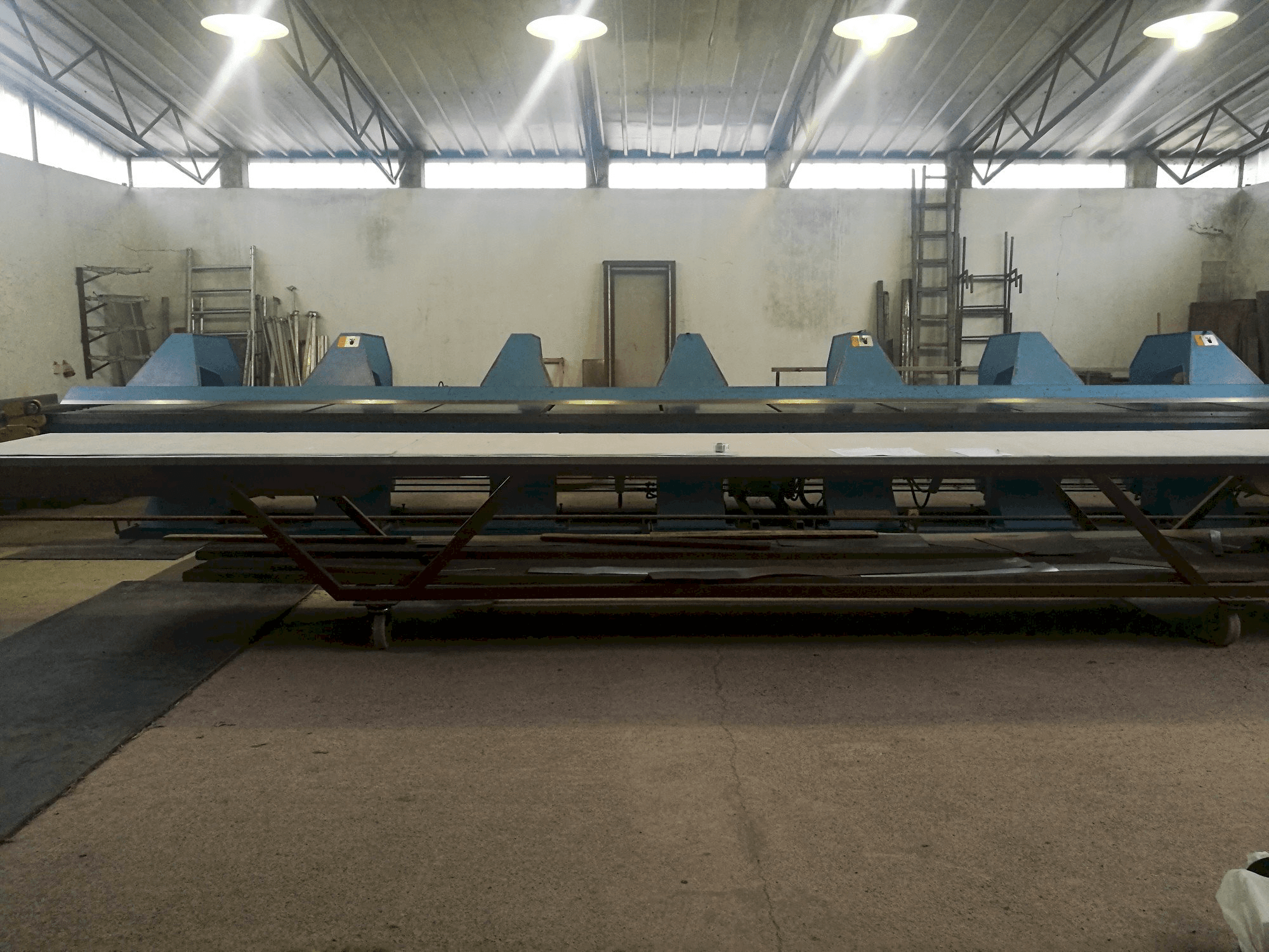 Vista frontale della macchina Jorns Norma Line 125 SM CNC 400-10