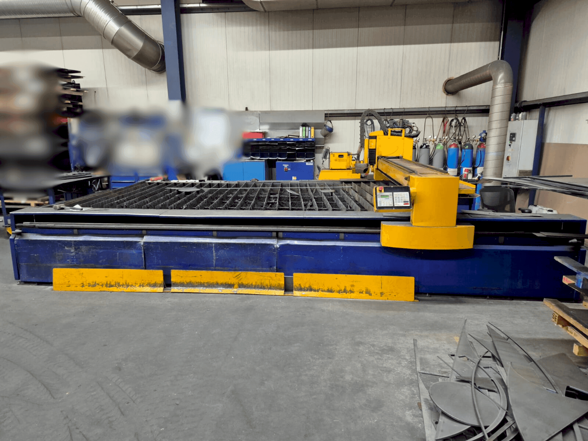 Vista frontale della macchina MicroStep SPL-P 4501.25