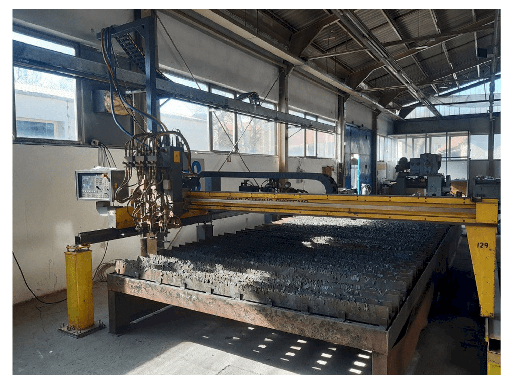 Vista frontale della macchina ESAB CXC-P3500