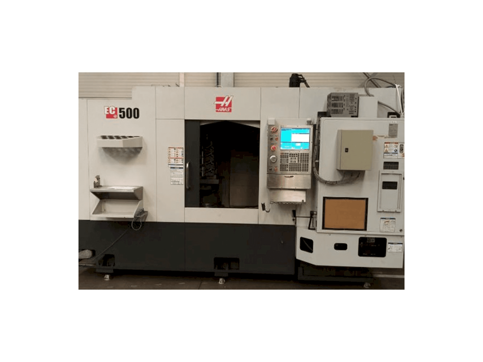 Vista frontale della macchina HAAS EC-500