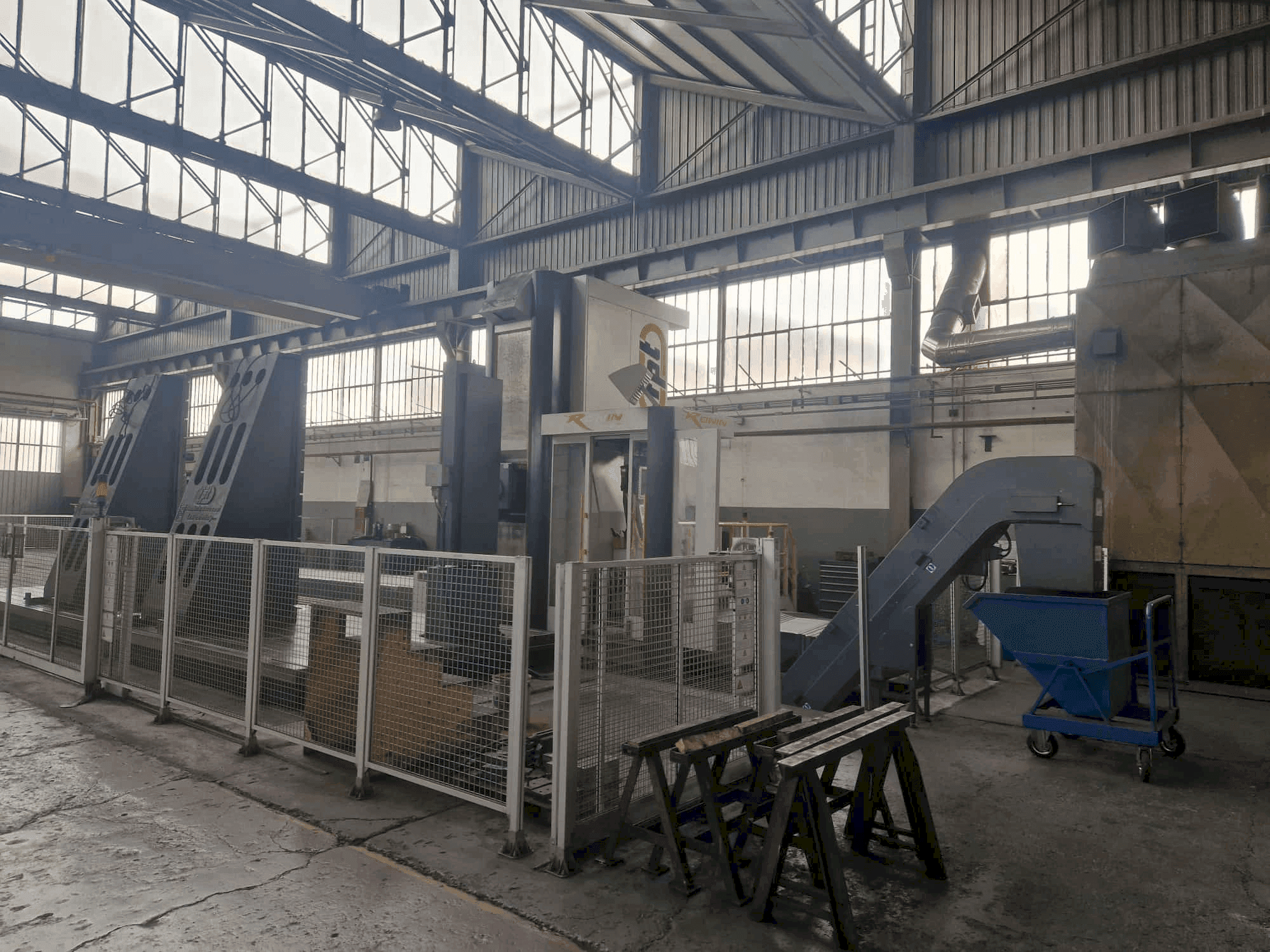 Vista frontale della macchina FPT RONIN EVO