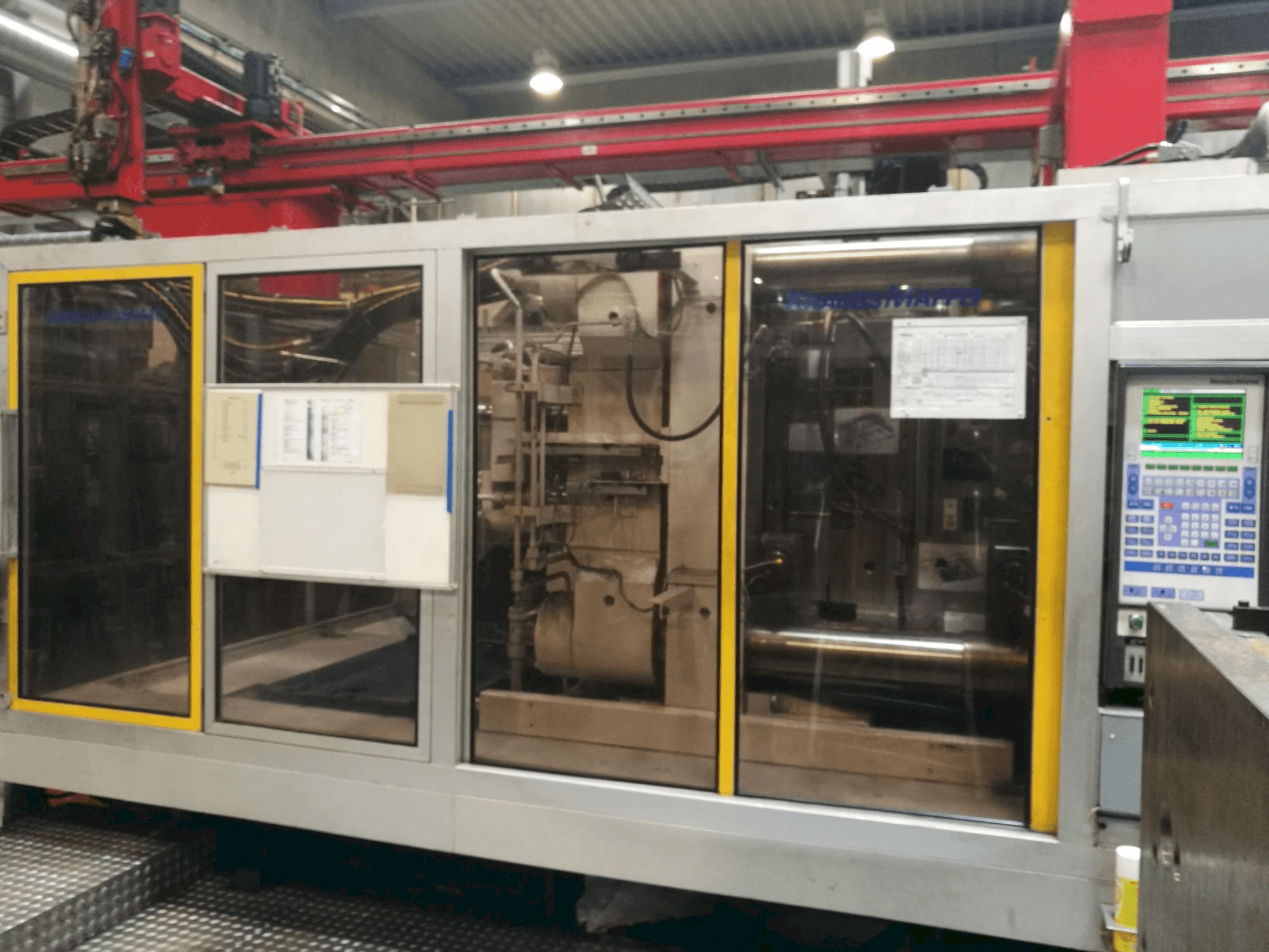 Vista frontale della macchina Krauss Maffei 800-4350 MC