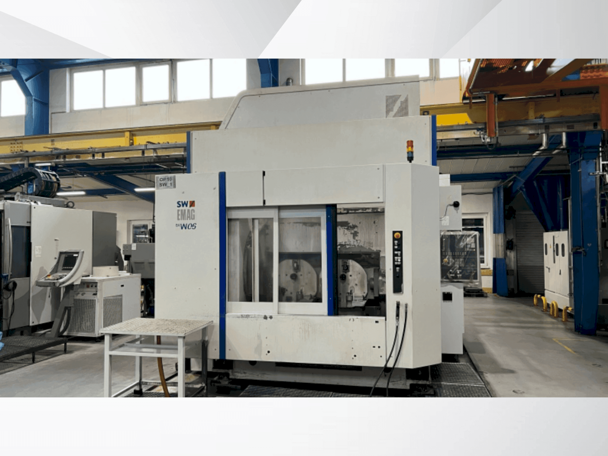 Vista frontale della macchina EMAG BAW 06-22